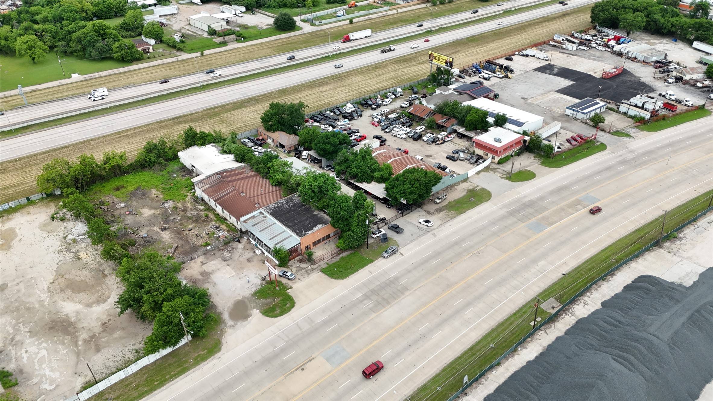 Dallas, TX 75216,7403 S Central EXPY