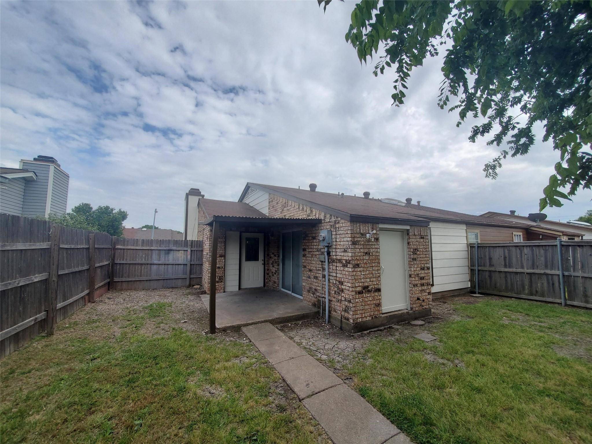 Mesquite, TX 75150,1425 Brazos DR
