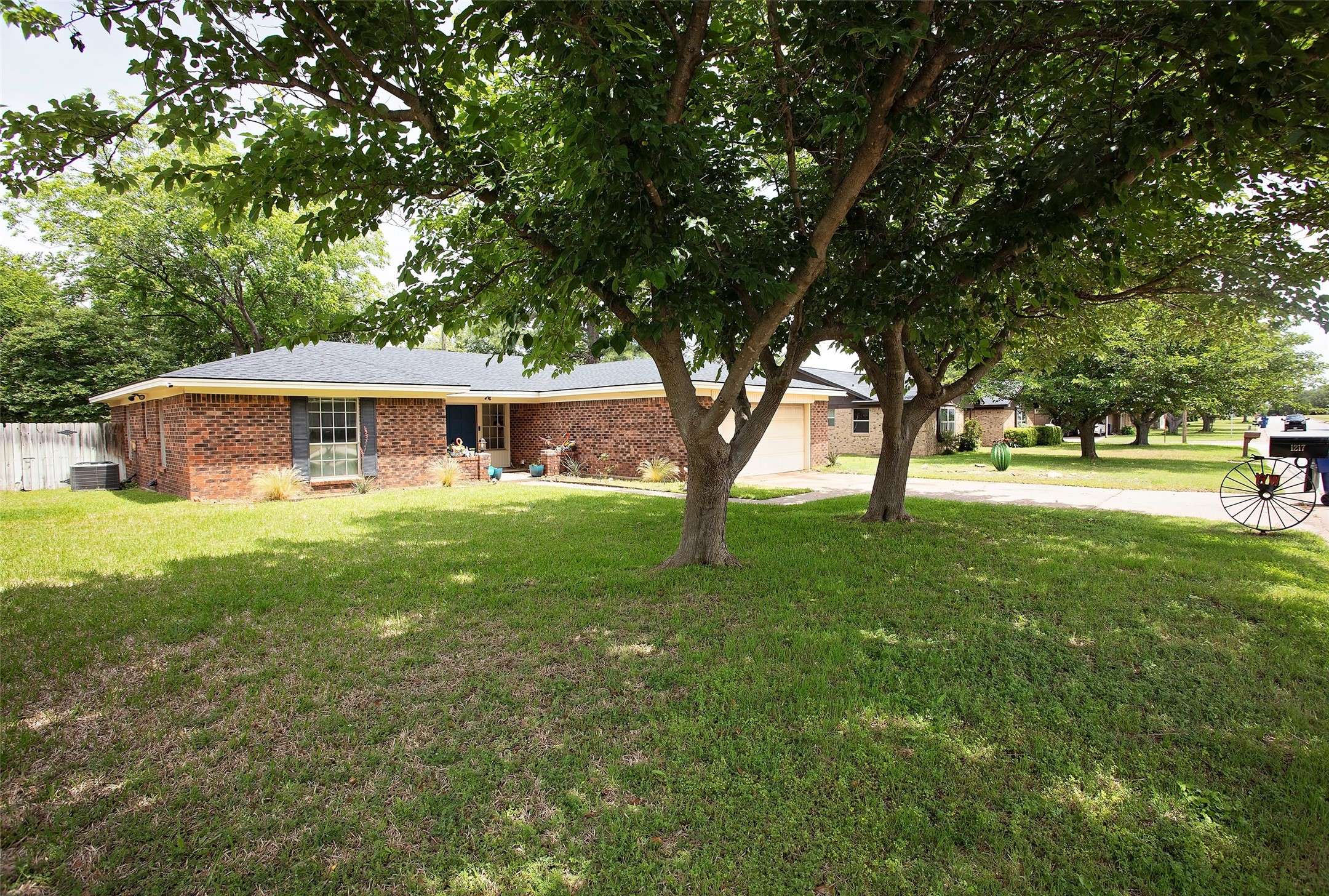 Graham, TX 76450,1217 Randy DR