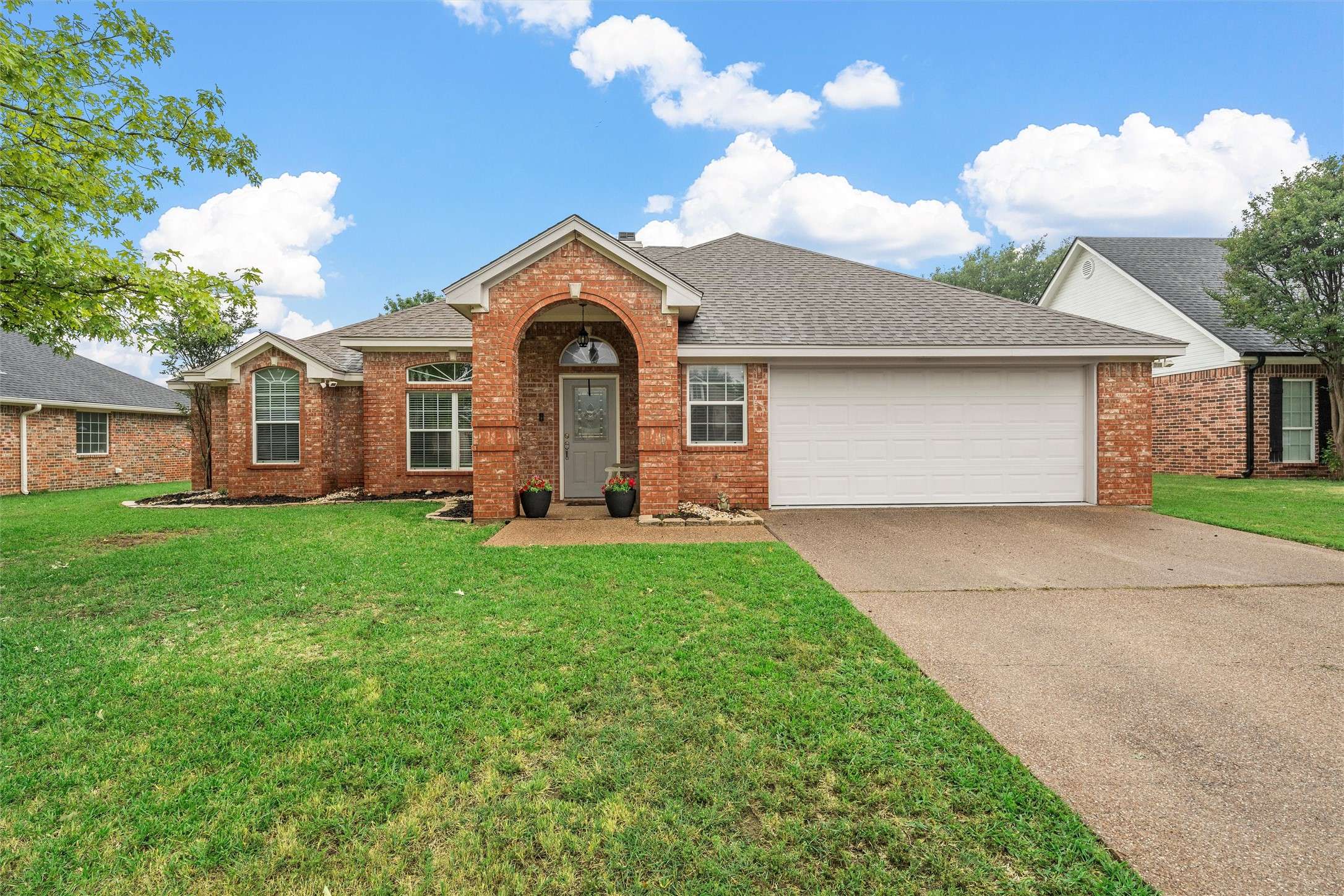Waco, TX 76708,10612 Calaveras DR