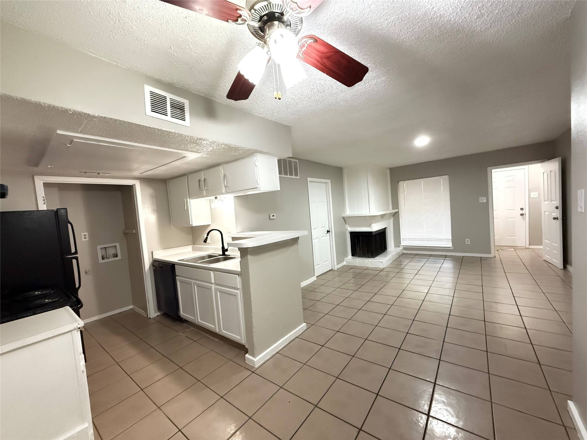 Dallas, TX 75231,7152 Fair Oaks AVE #1052