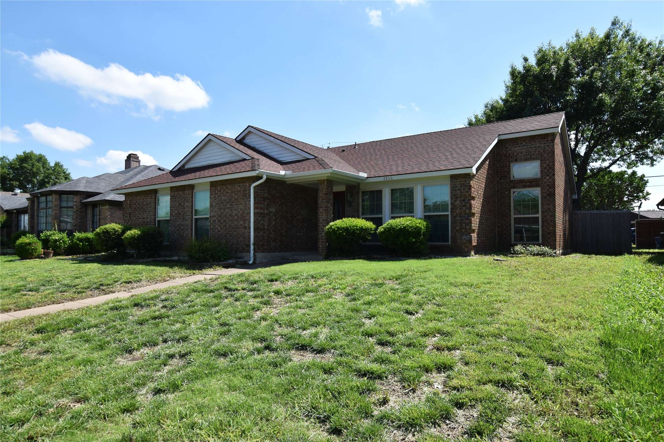 Garland, TX 75040,2806 Dukeswood DR