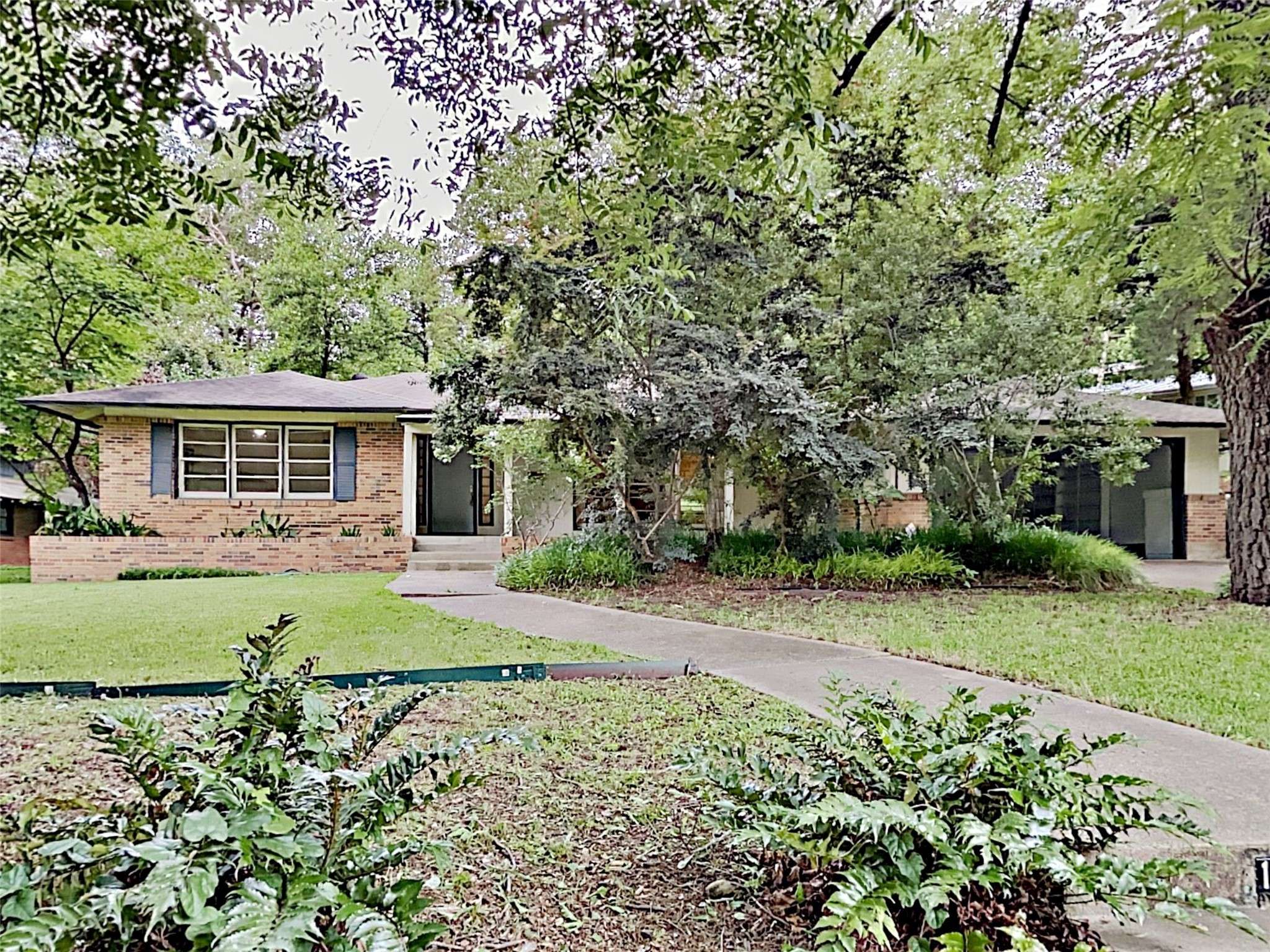 Dallas, TX 75208,1427 Cedar Hill AVE