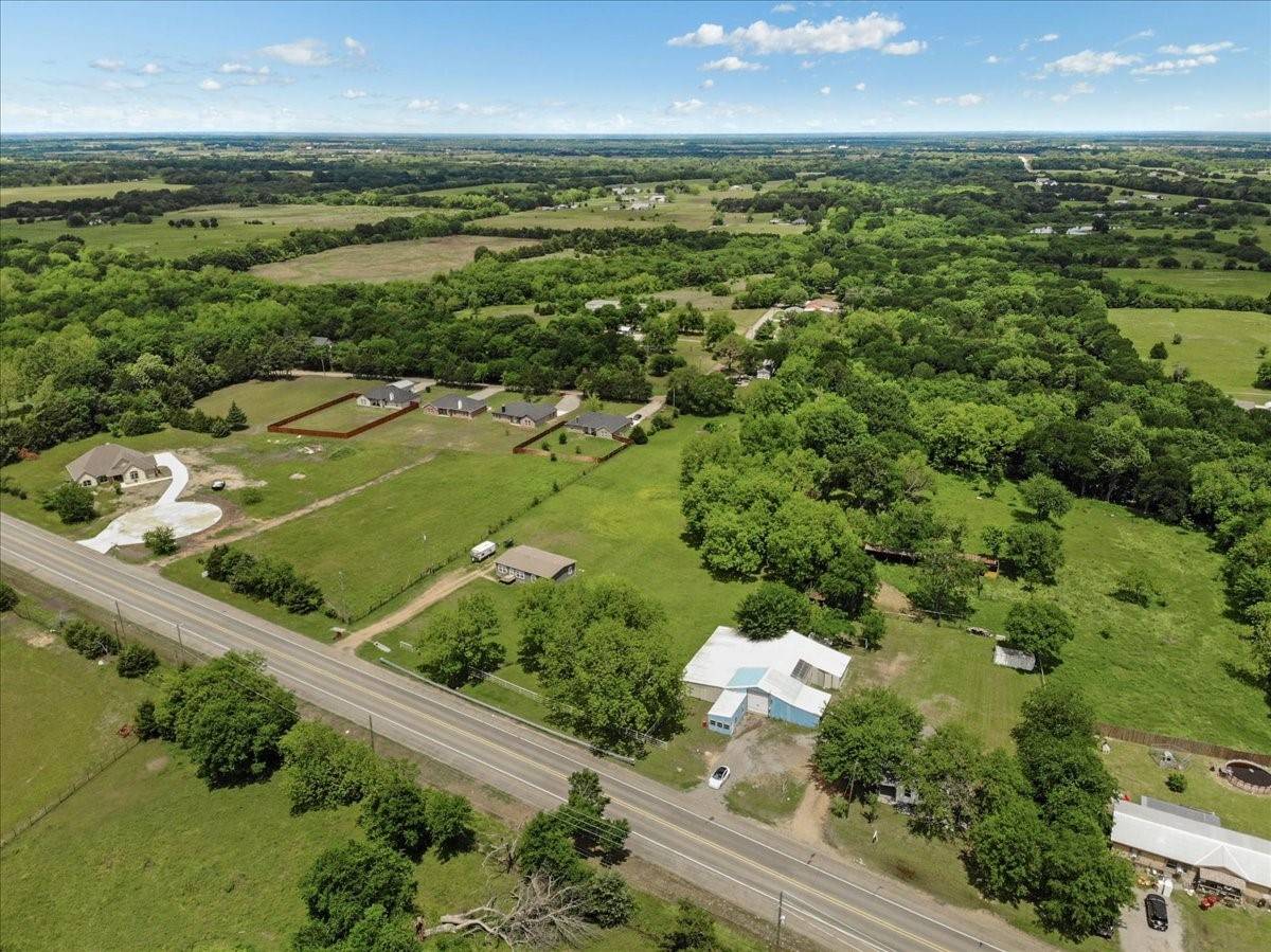 Ector, TX 75439,404 W Sam Rayburn DR