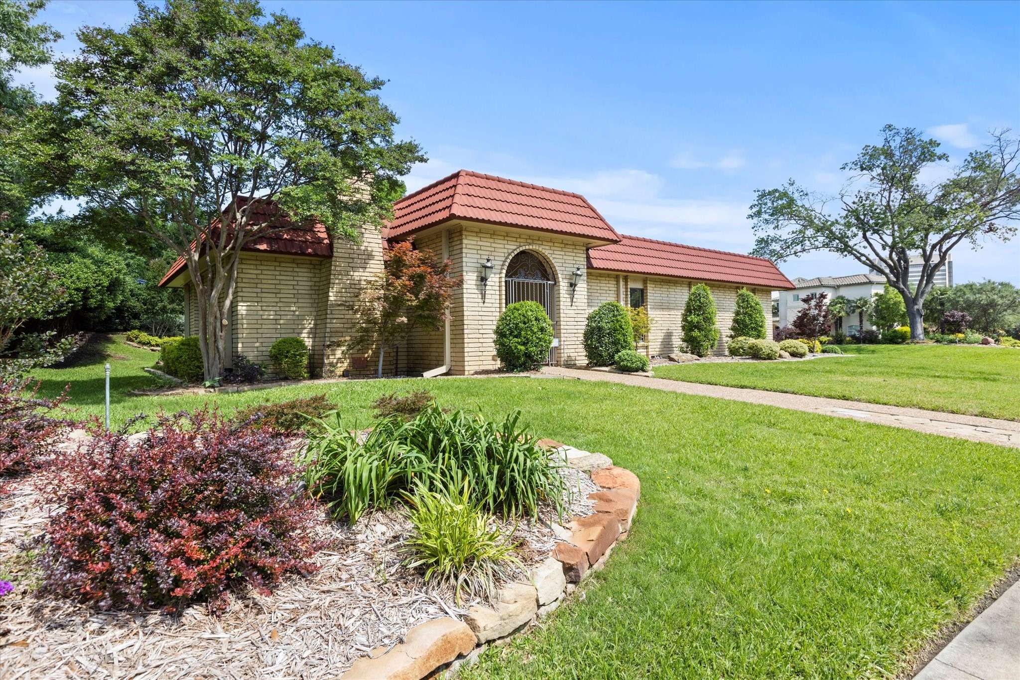 Irving, TX 75062,400 Balboa CT