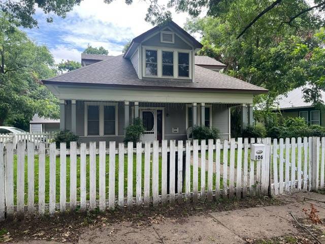 Terrell, TX 75160,106 Lawrence AVE
