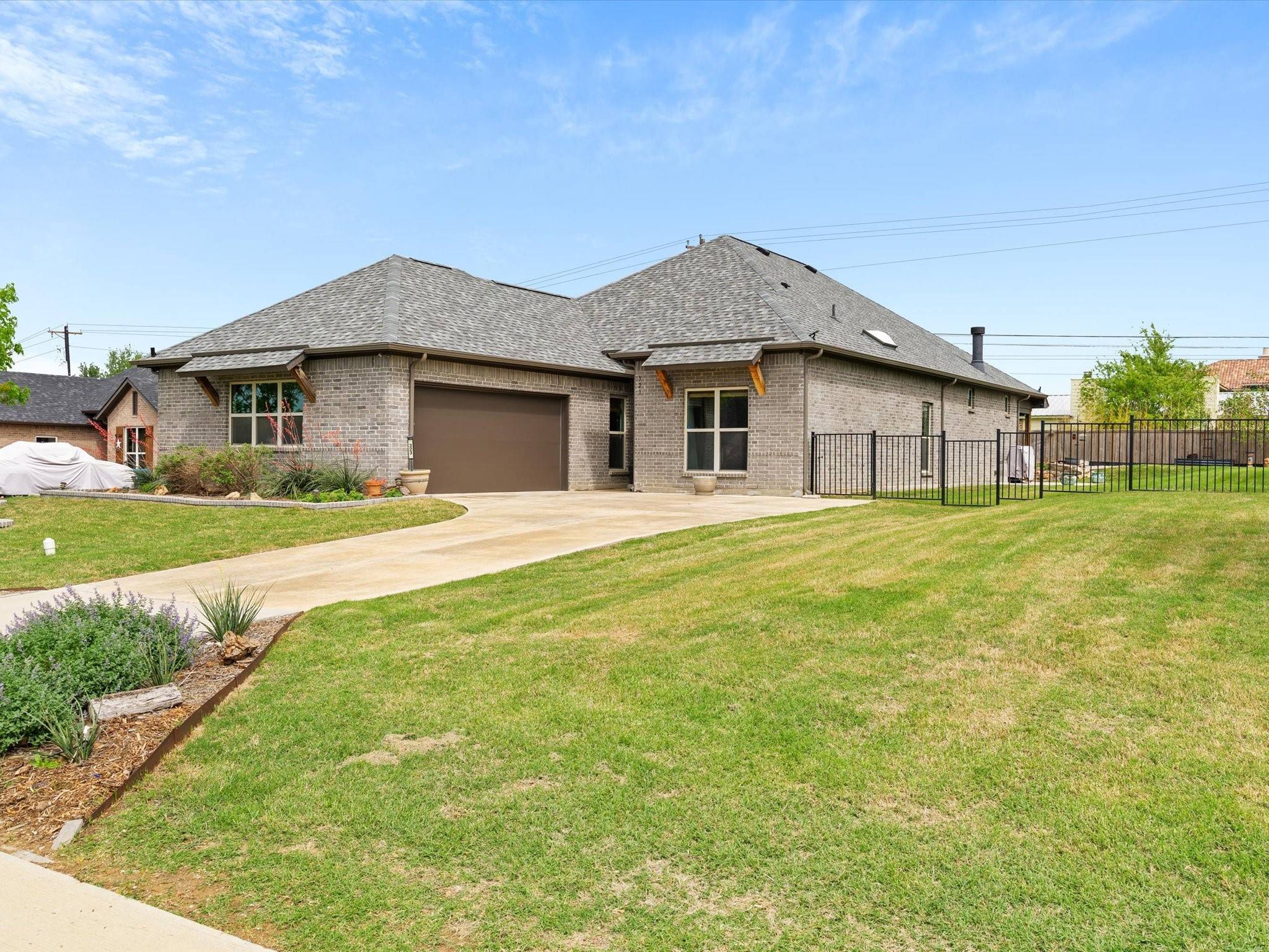 Little Elm, TX 75068,323 Green Meadow DR