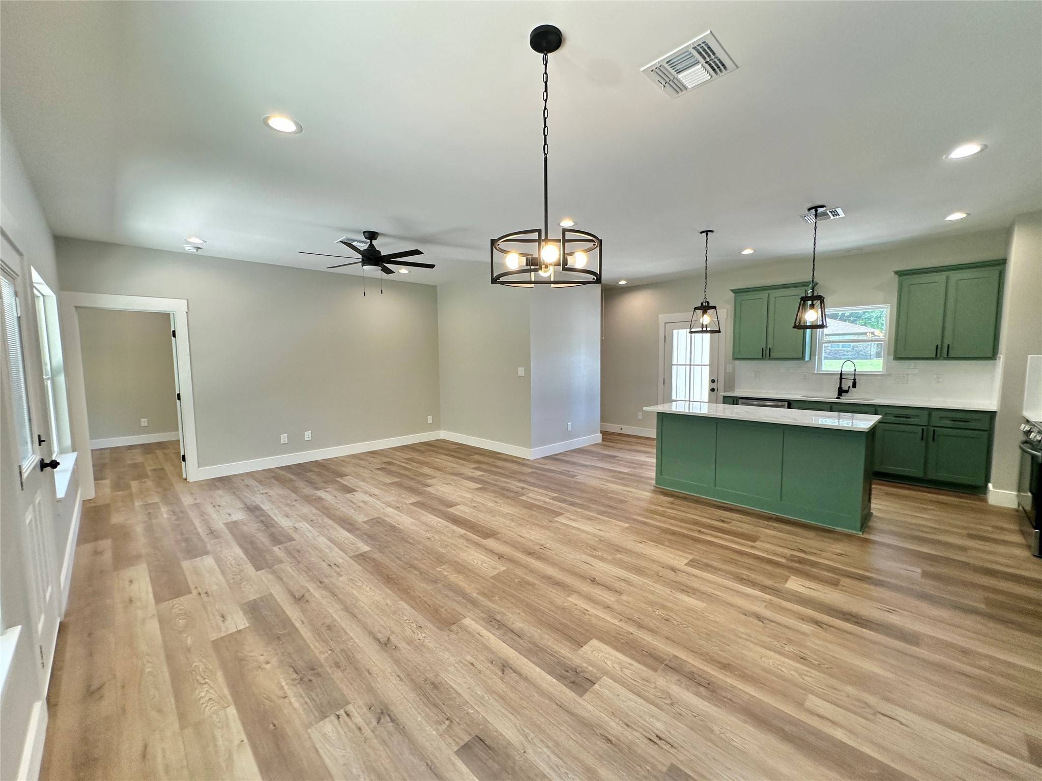 Sulphur Springs, TX 75482,909 Carter