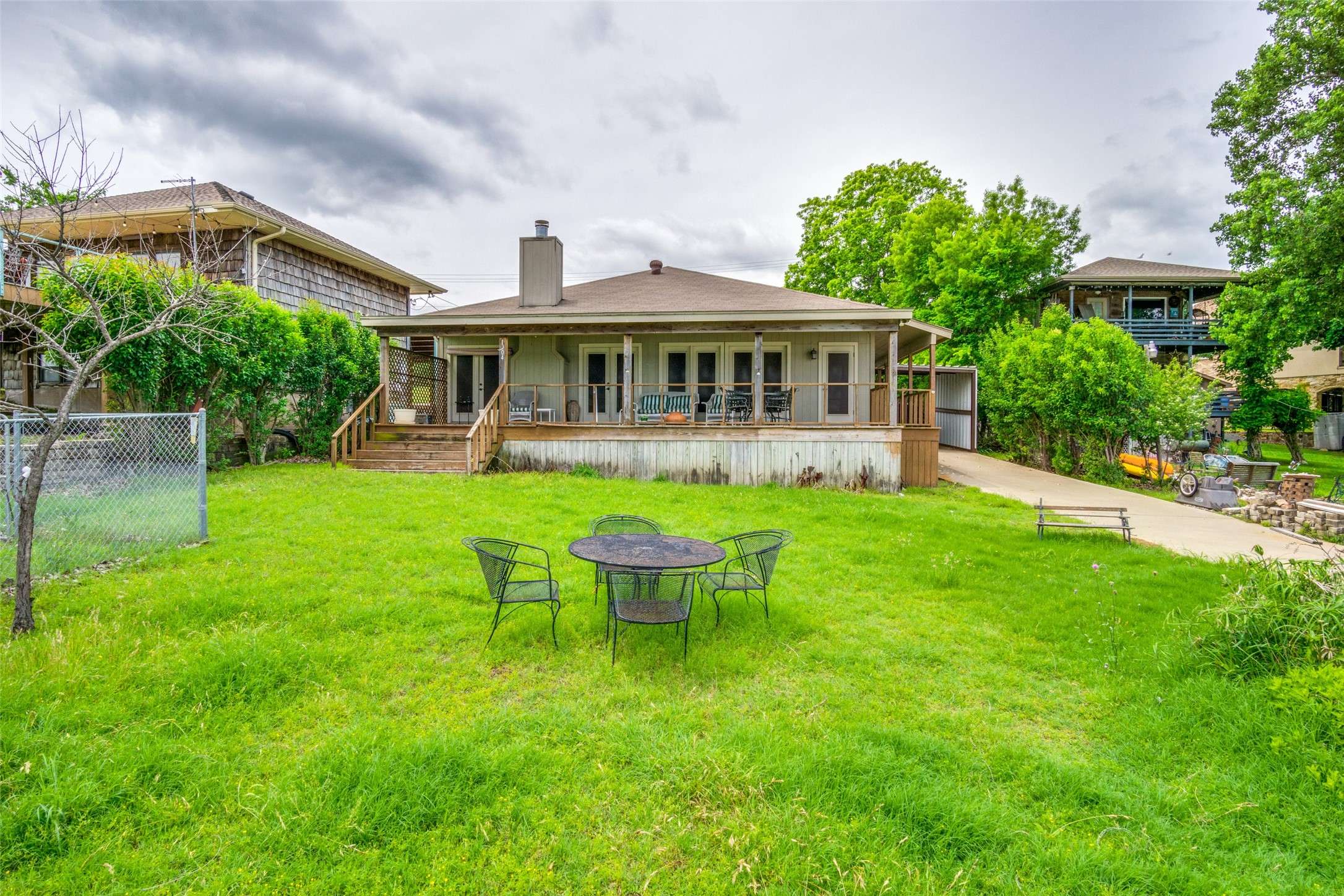 Weatherford, TX 76087,1004 W Lake DR