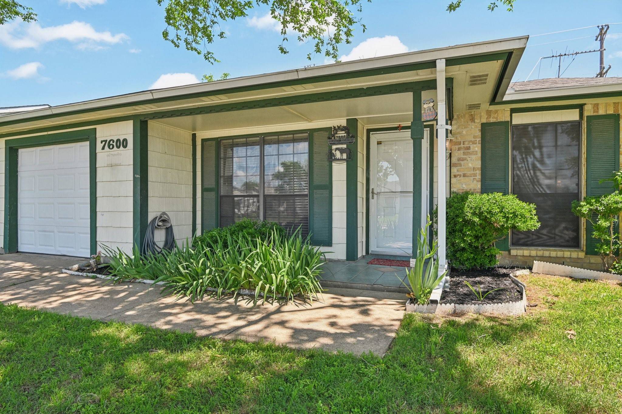 The Colony, TX 75056,7600 Independence DR
