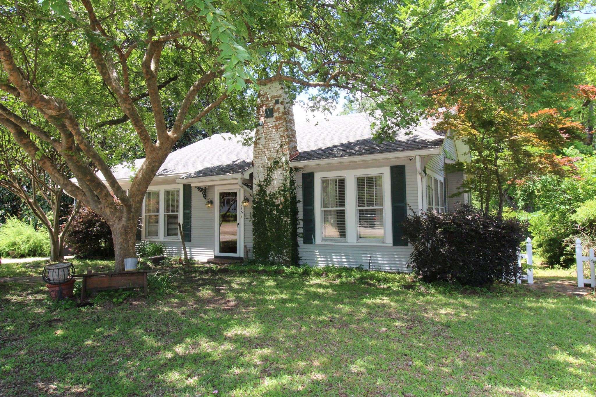 Minden, LA 71055,715 Lewisville RD