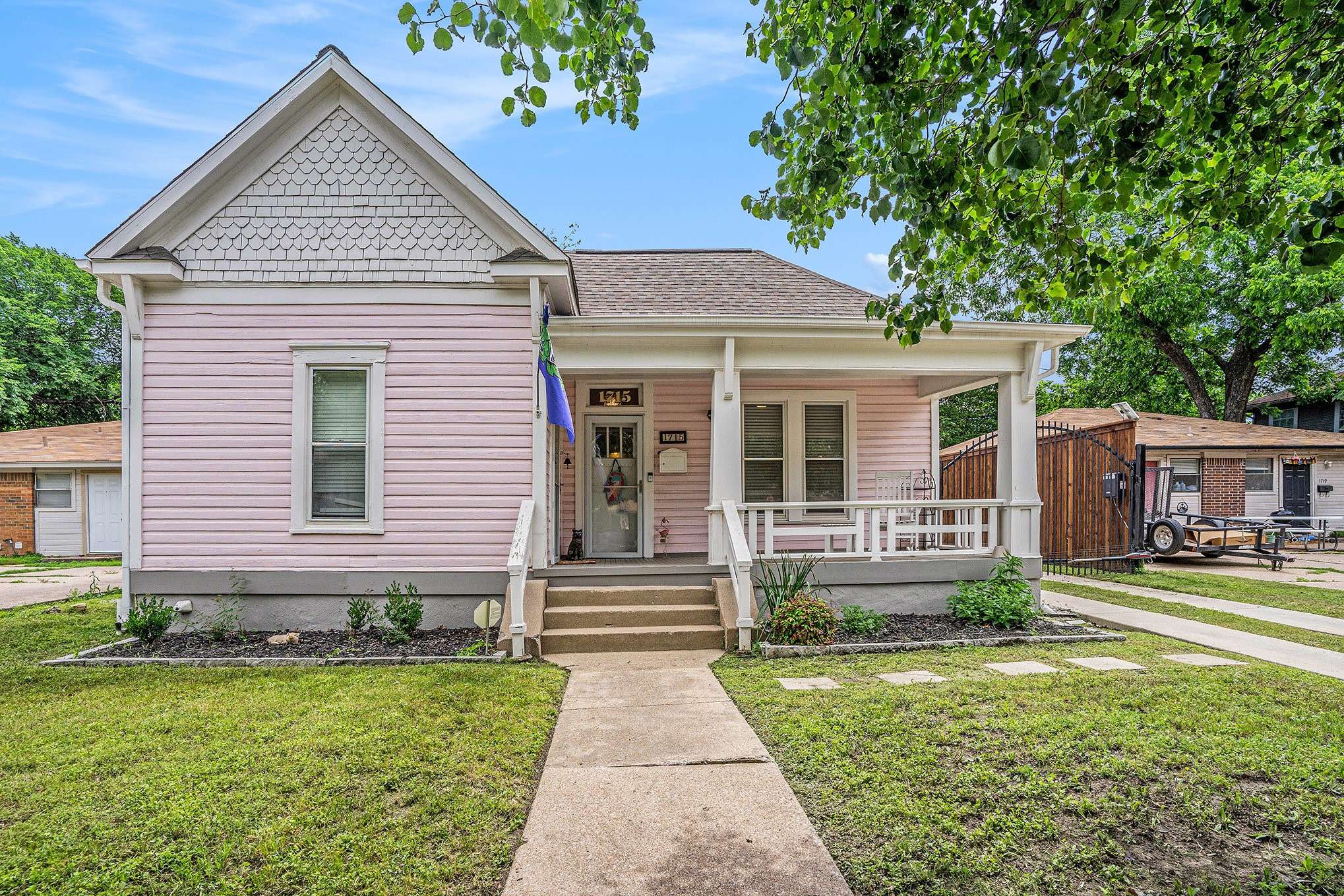 Fort Worth, TX 76110,1715 Alston AVE