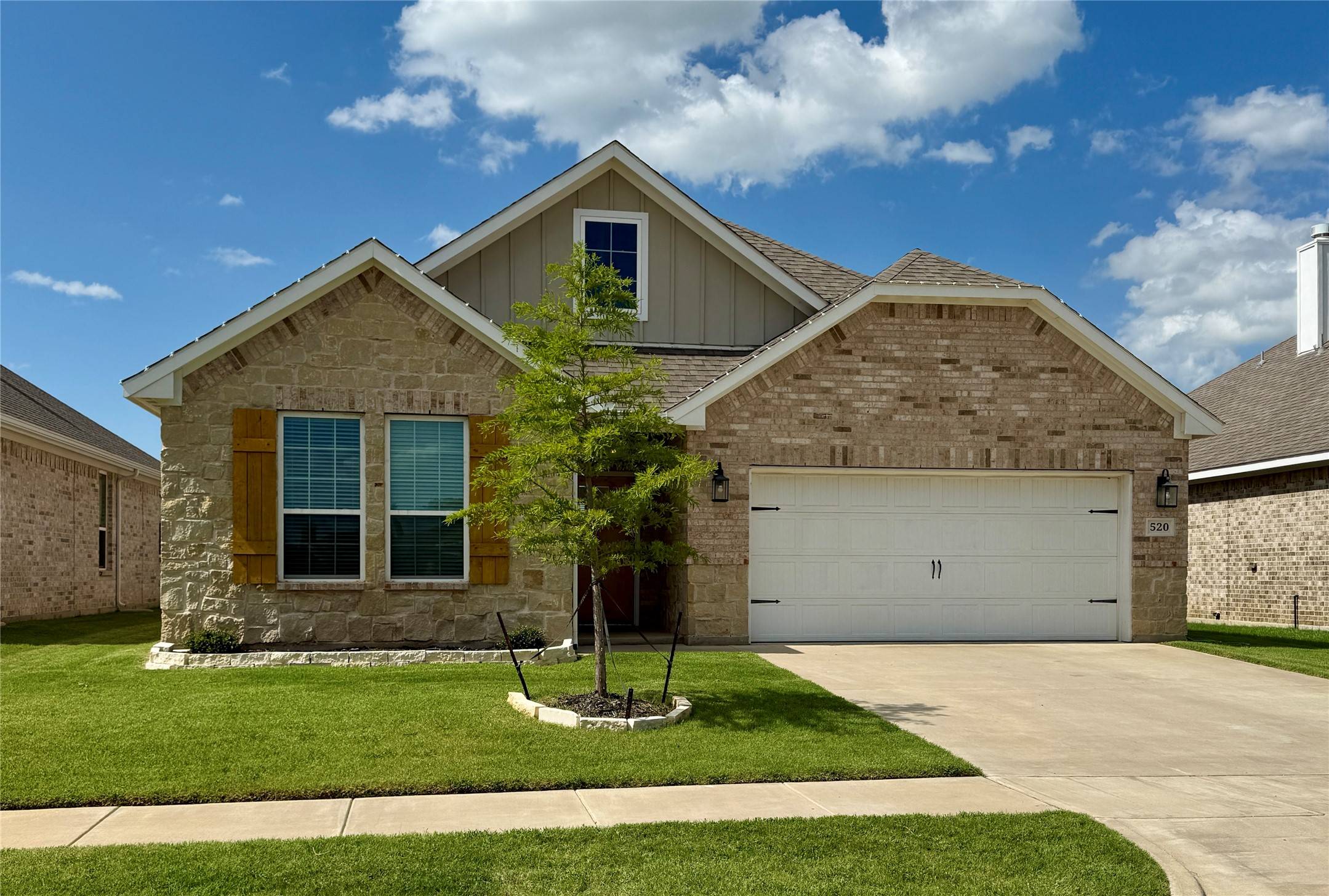 Pilot Point, TX 76258,520 Mustang LN
