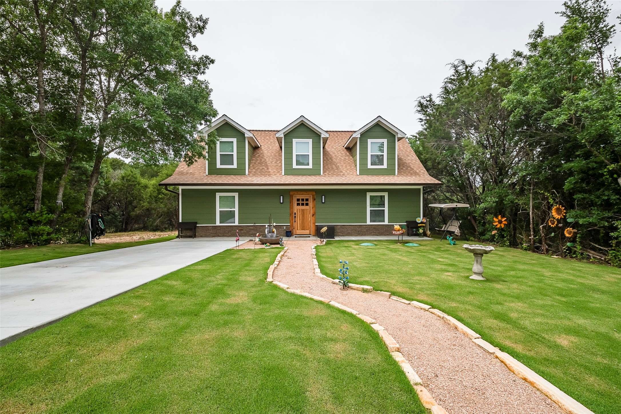Granbury, TX 76048,1040 Indian DR