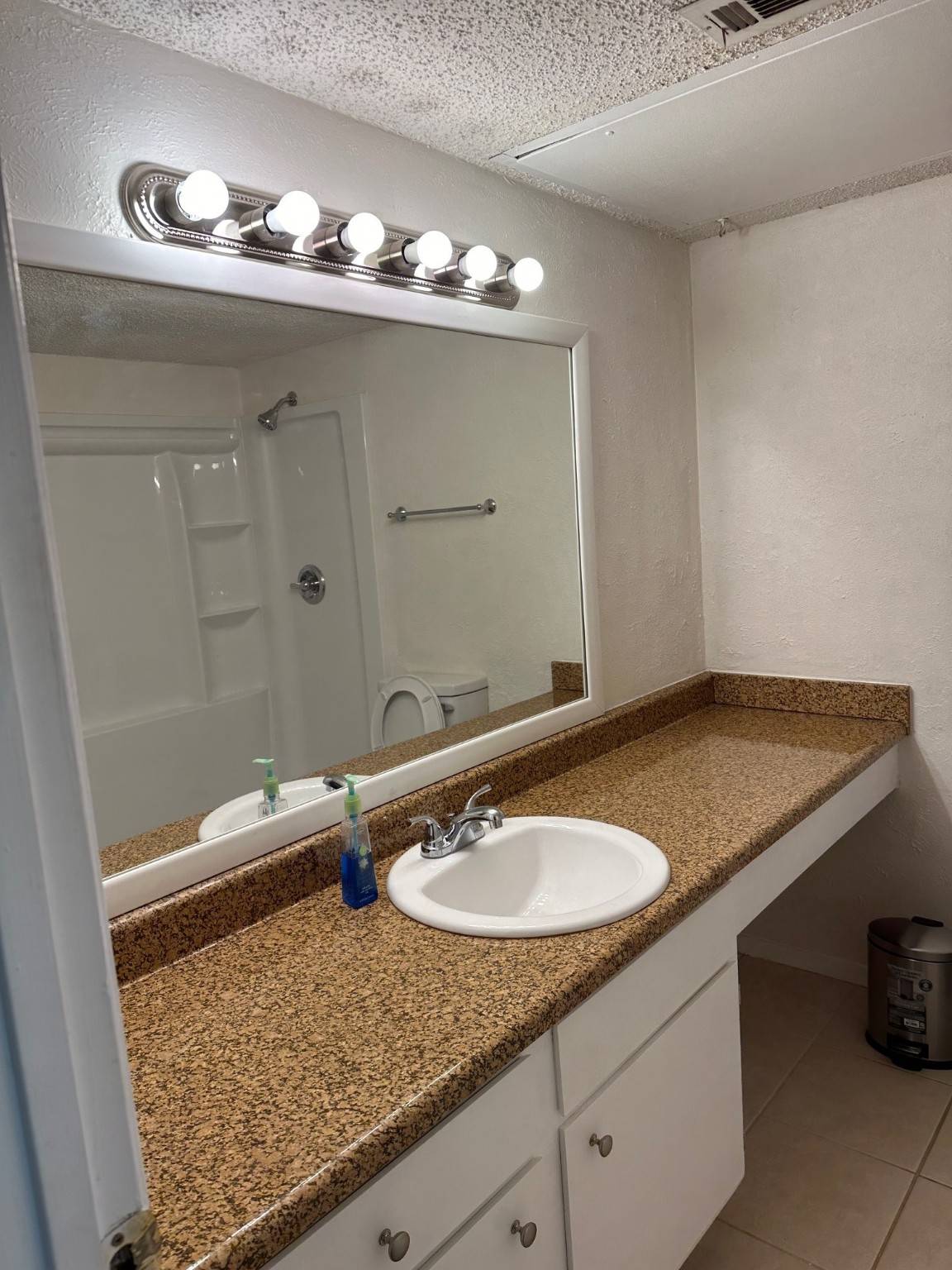 Dallas, TX 75248,5300 Keller Springs RD #1090