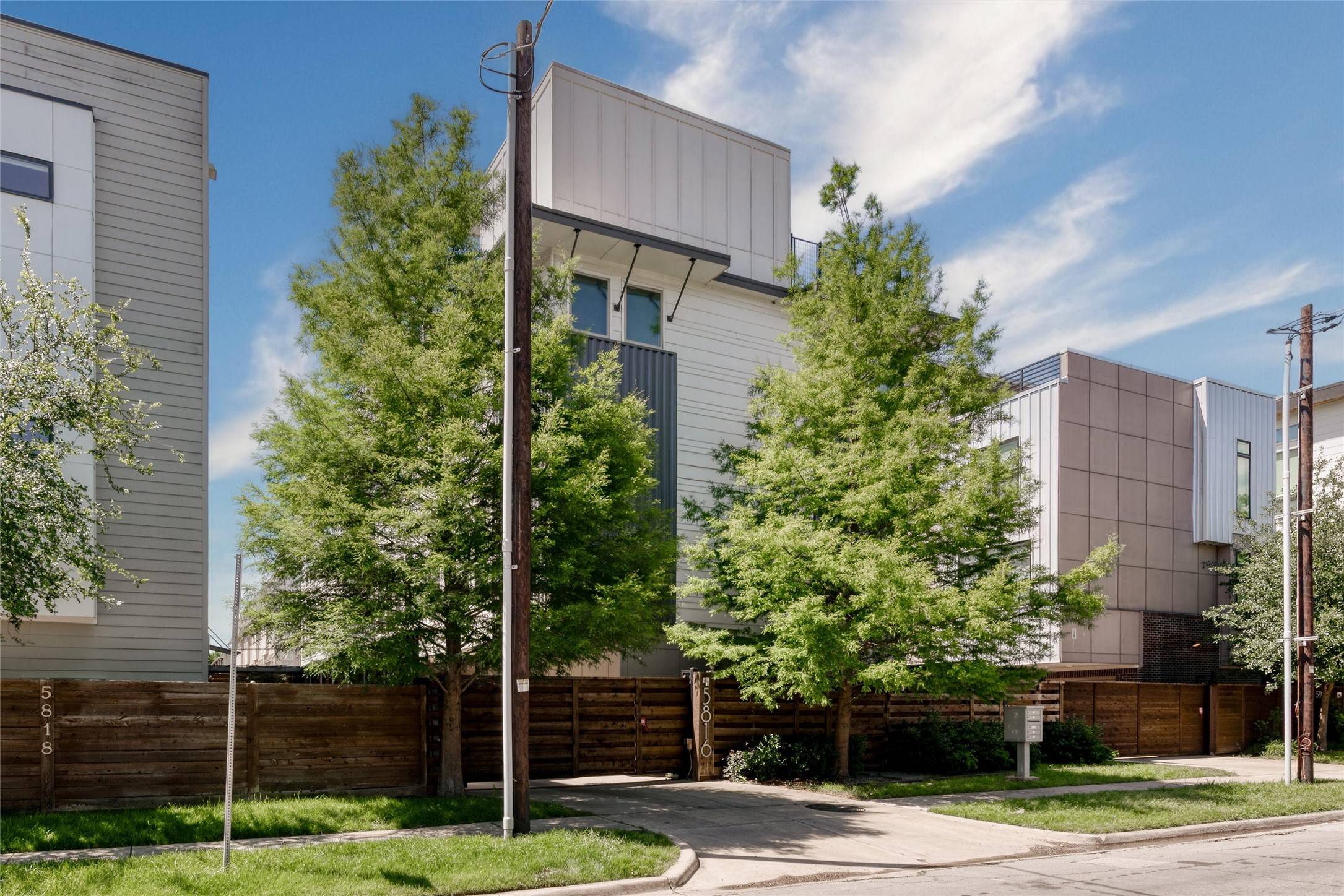 Dallas, TX 75206,5816 Lindell AVE #3