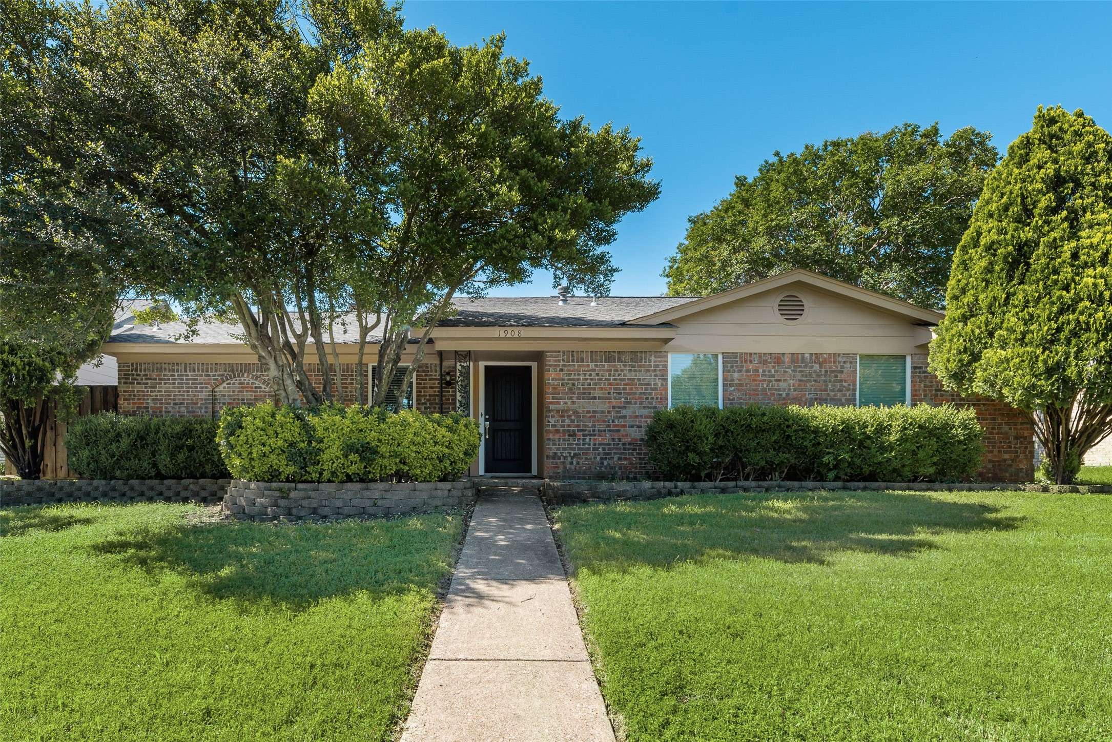 Richardson, TX 75081,1908 Clemson DR