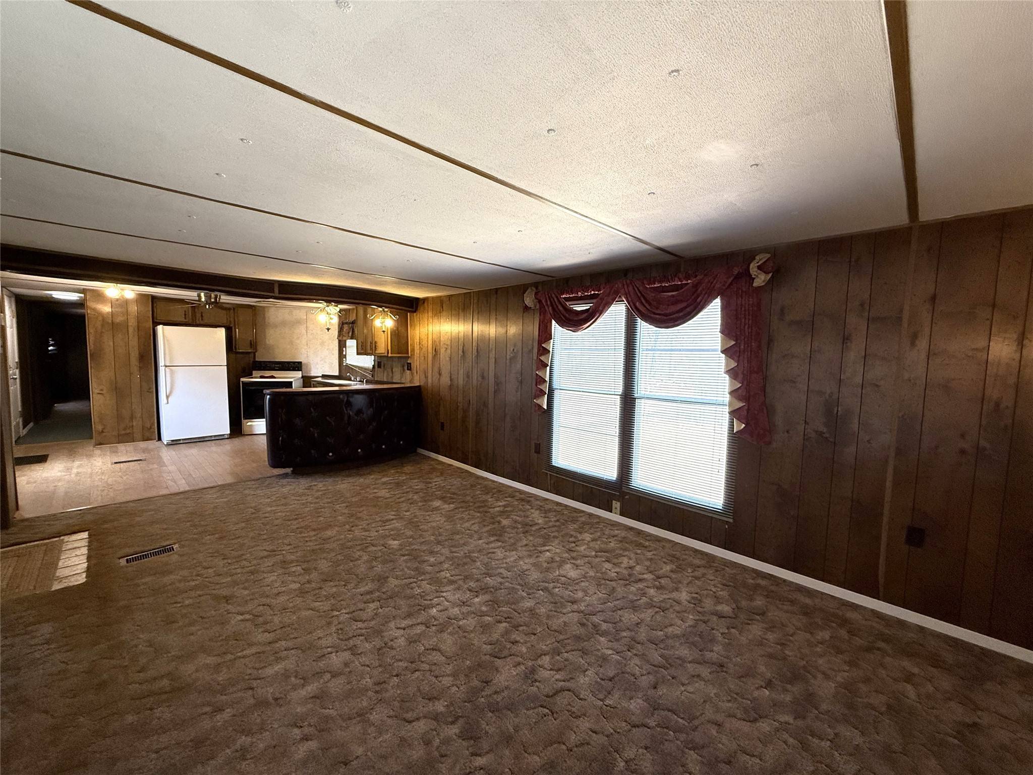 Denison, TX 75021,1025 E Owing ST