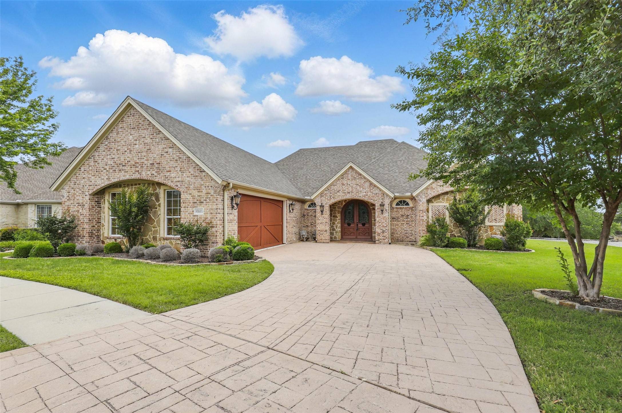 Benbrook, TX 76126,9008 Reata West DR