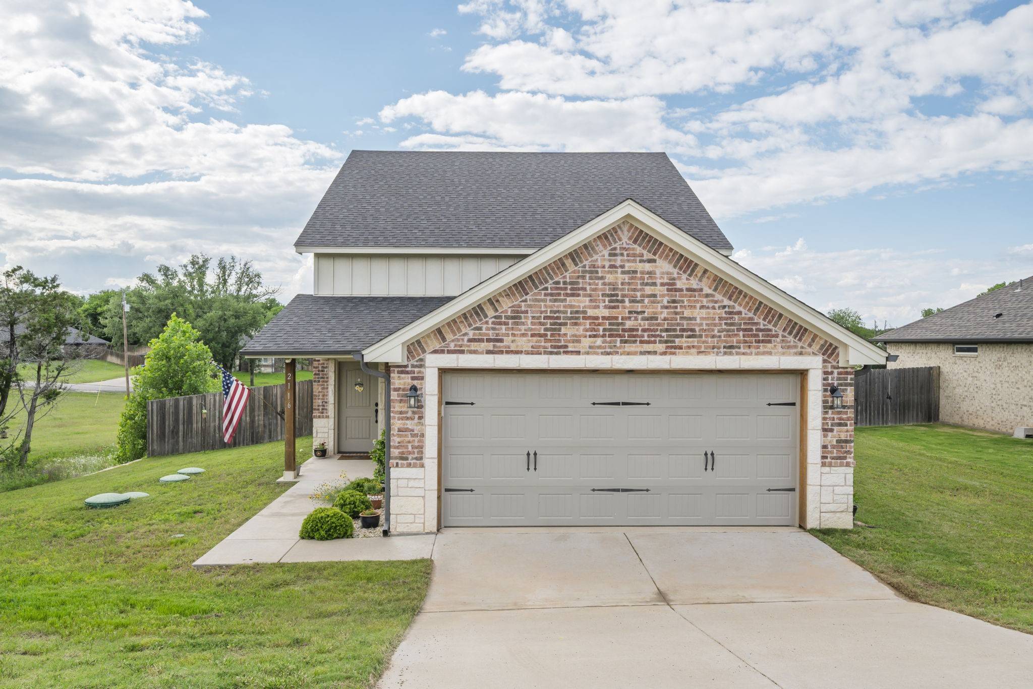Granbury, TX 76048,2116 Christine DR