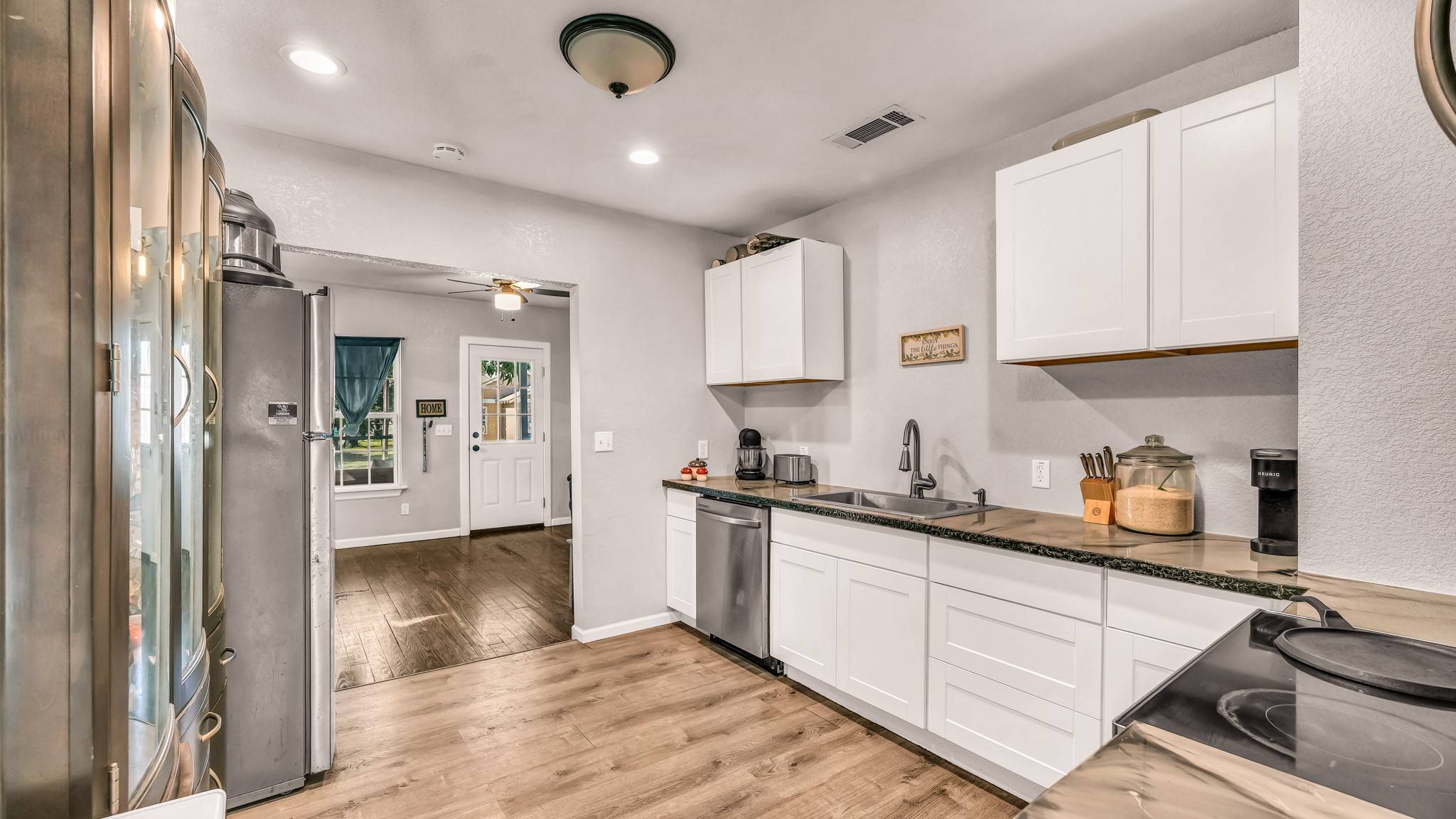 Mineral Wells, TX 76067,809 SE 6th ST