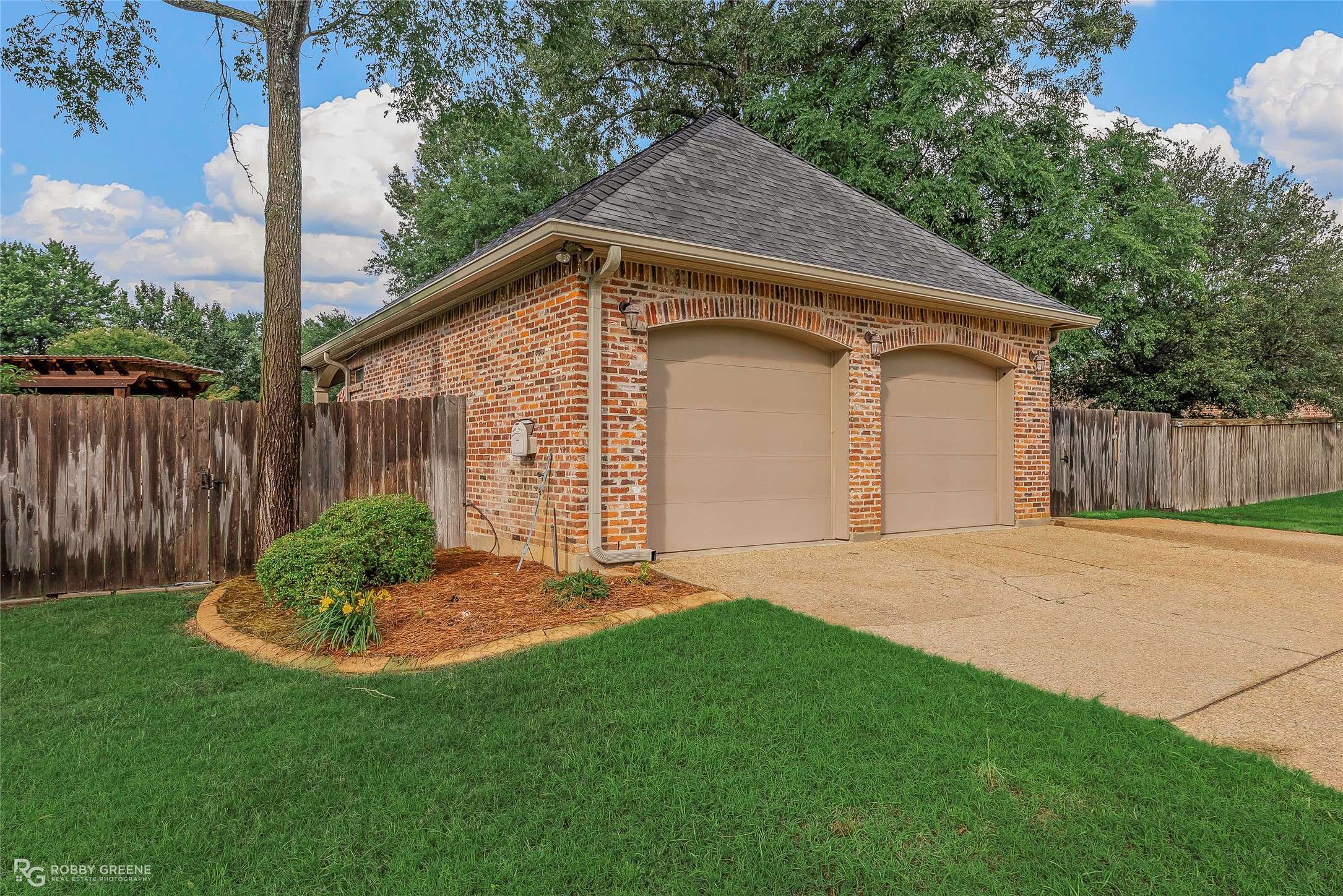 Haughton, LA 71037,2549 Bloomfield LN