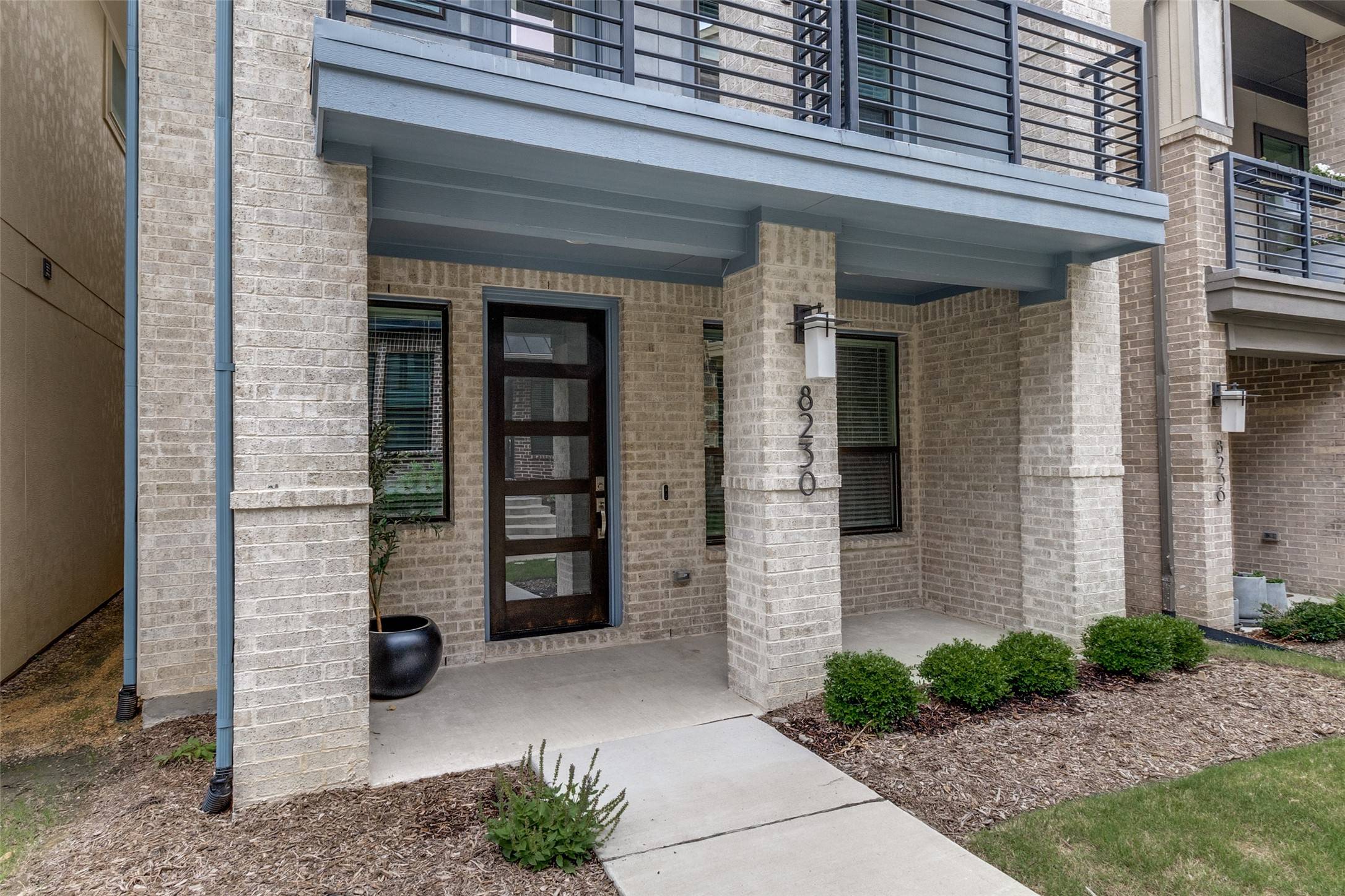 Dallas, TX 75231,8230 Callimont LN