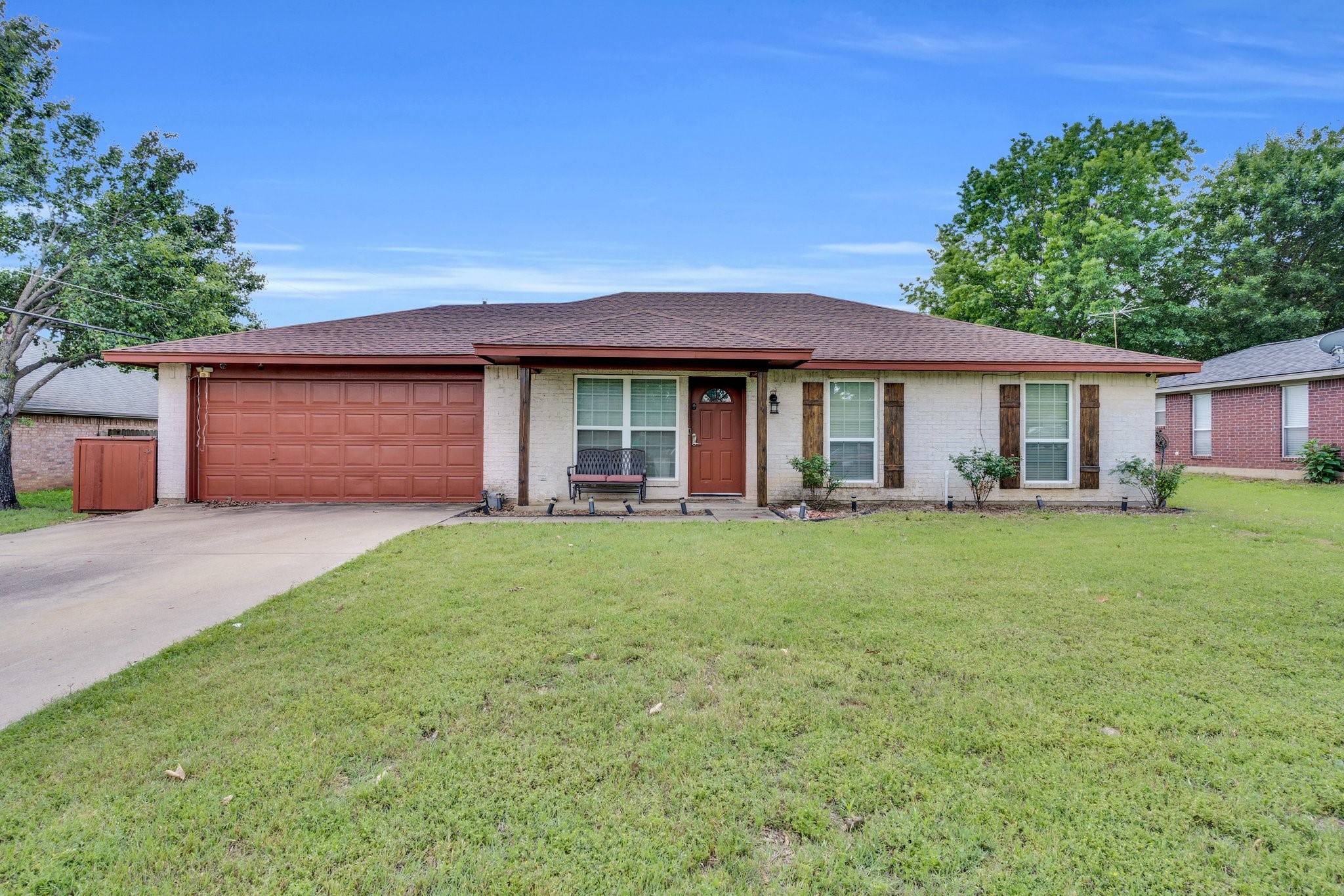 Joshua, TX 76058,208 Lone Star ST