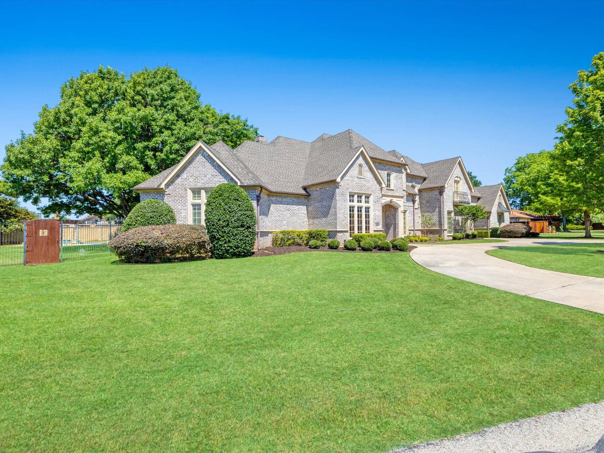 Farmers Branch, TX 75234,2965 S Sunbeck CIR