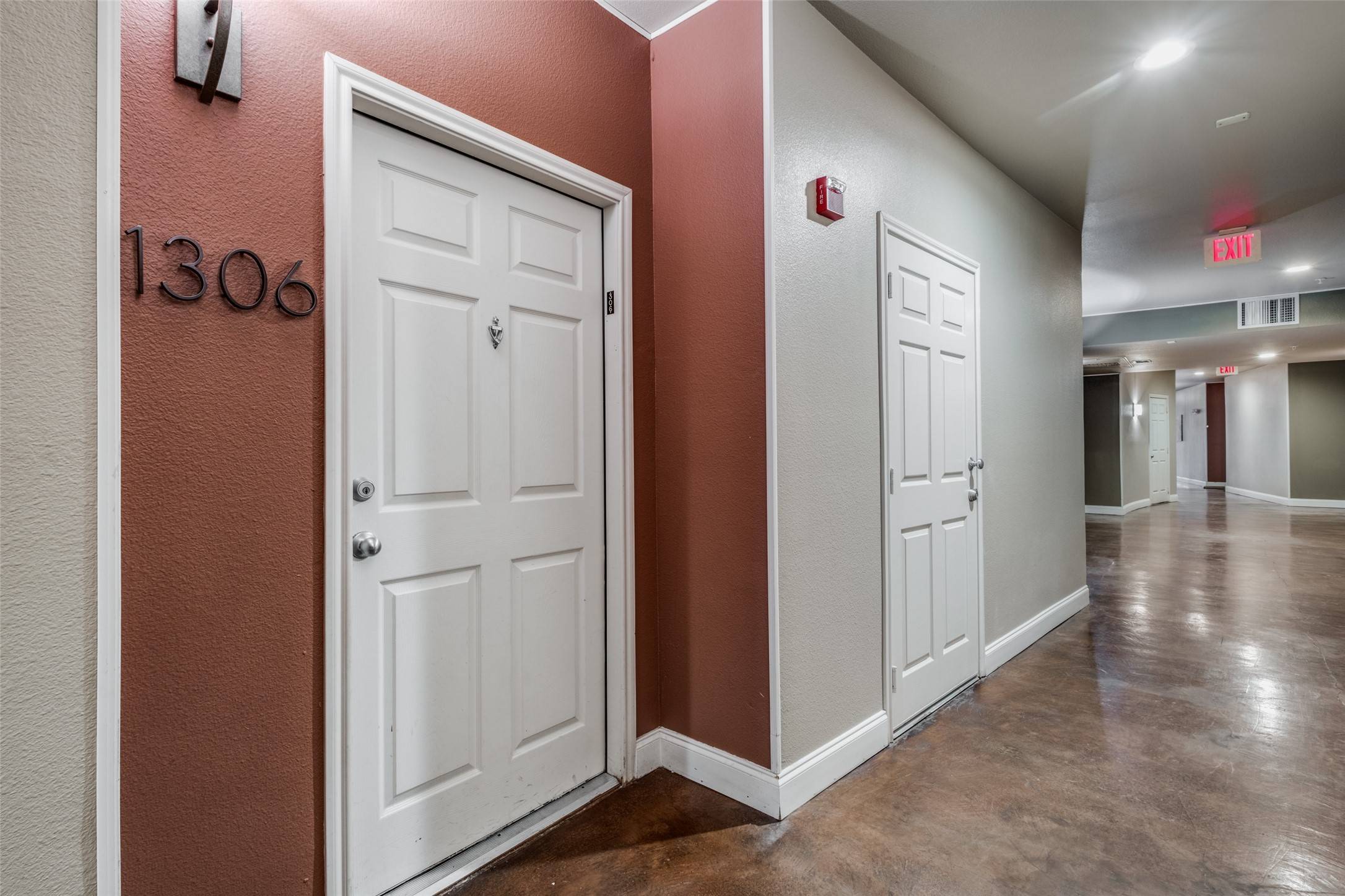 Dallas, TX 75219,3102 Kings RD #1306
