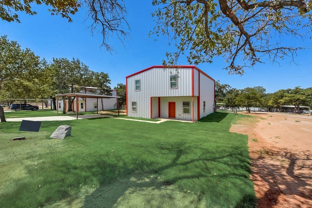 Sanctuary, TX 76020,1071 Deer LN