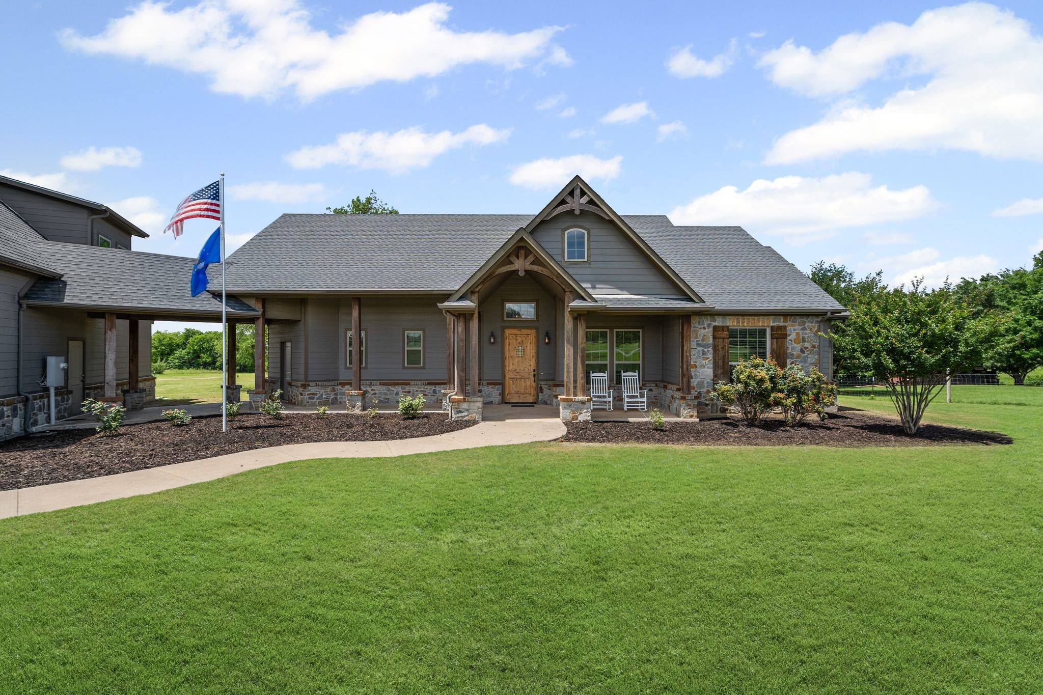 Gunter, TX 75058,260 Peggy LN