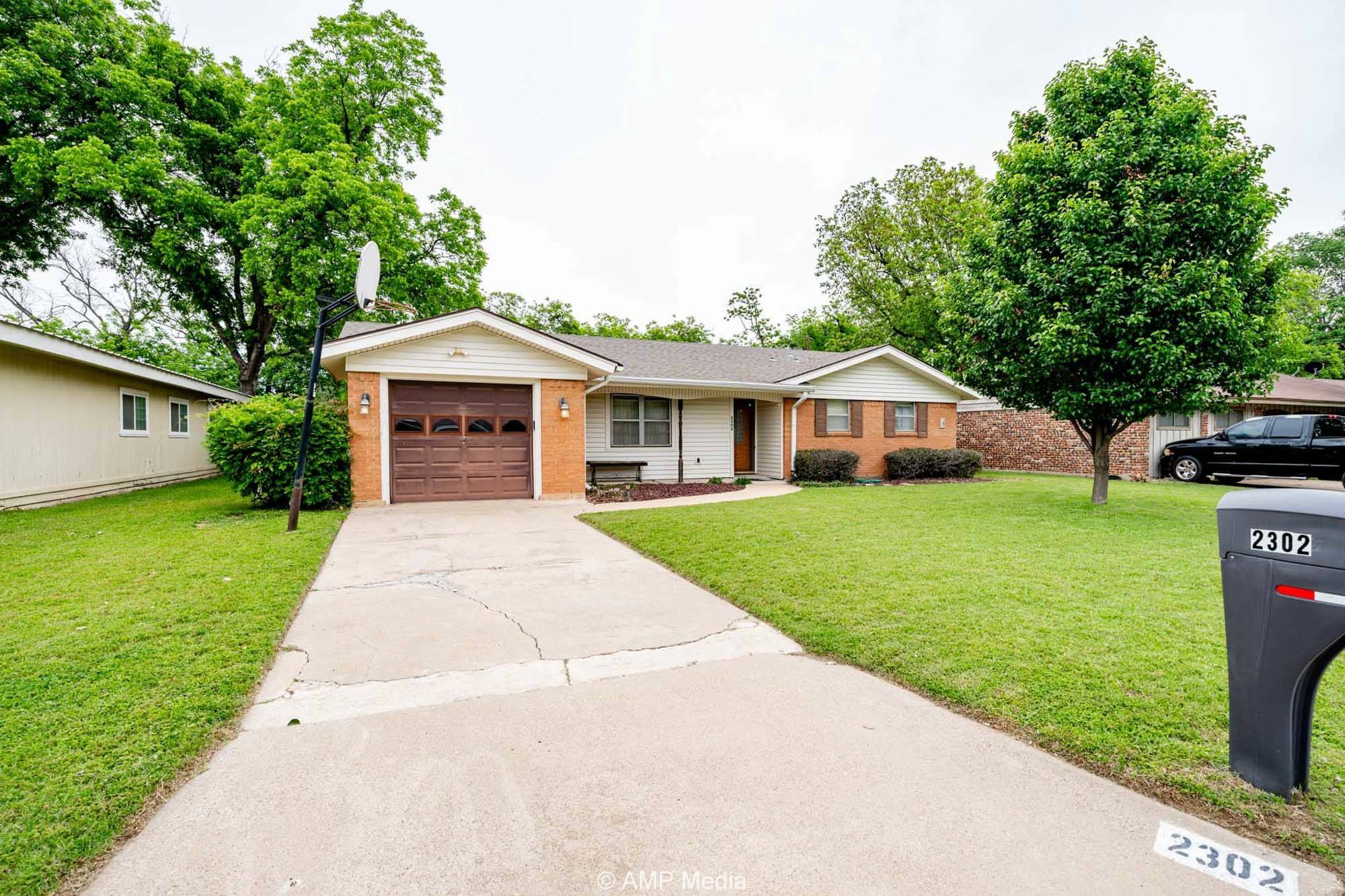 Brownwood, TX 76801,2302 13th
