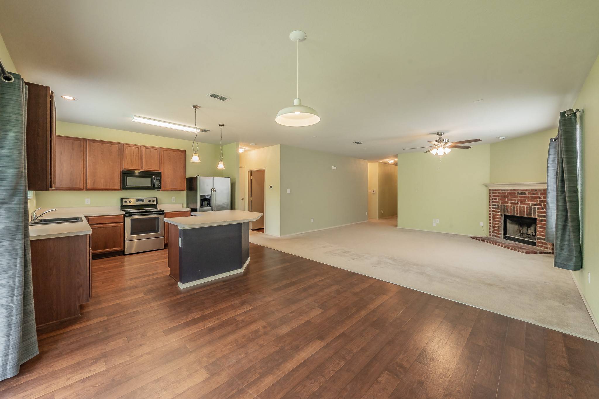Arlington, TX 76002,921 Penny Royal CT
