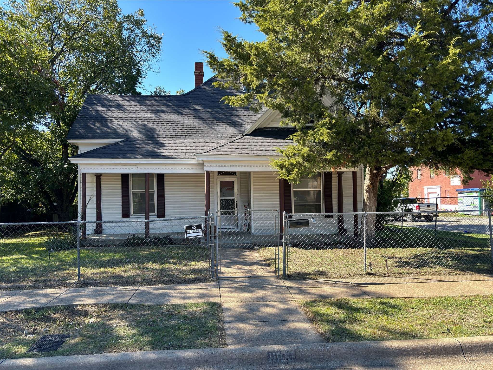 Fort Worth, TX 76110,1900 S Jennings AVE