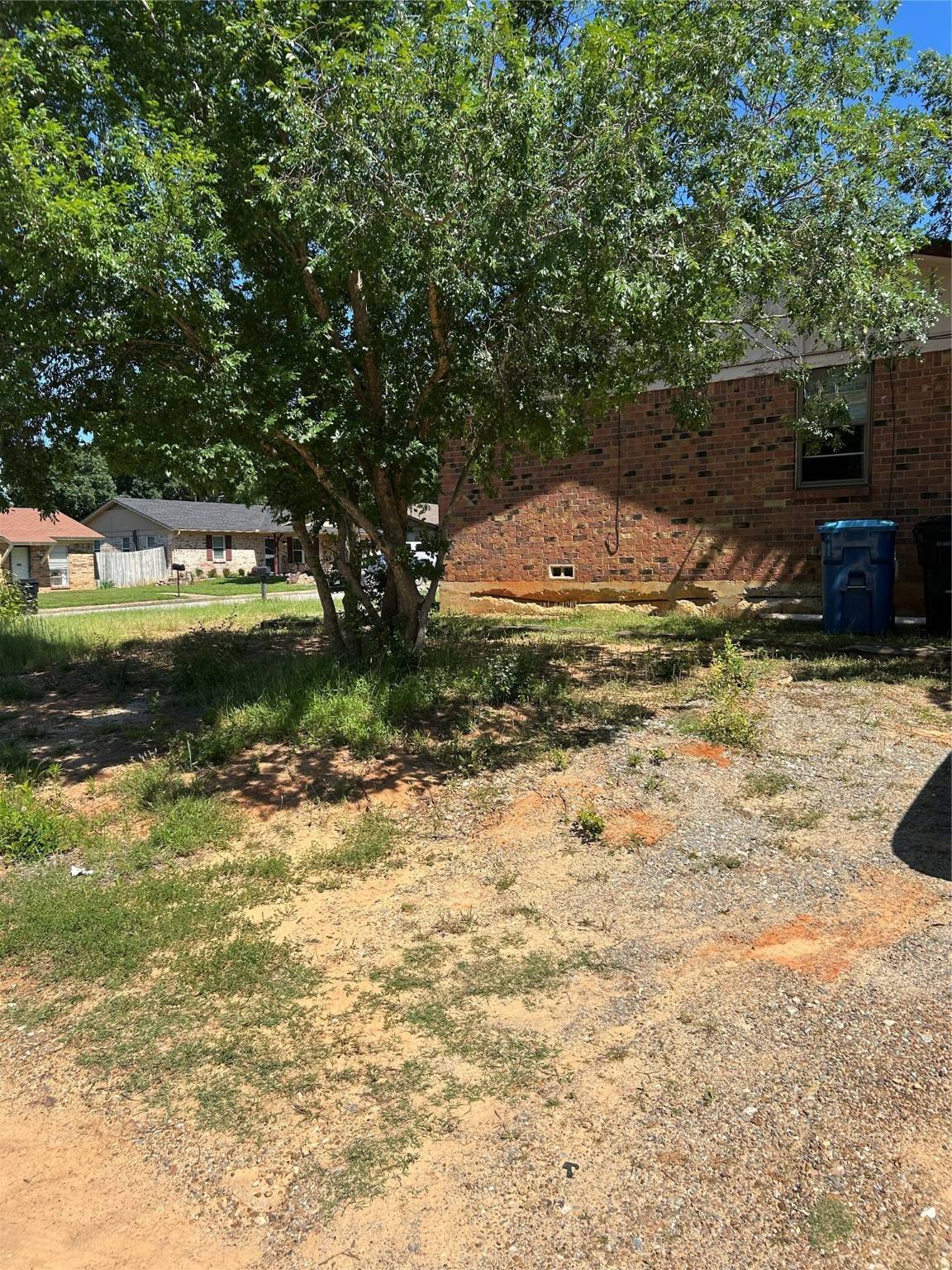 Denison, TX 75021,1830 S Center ST