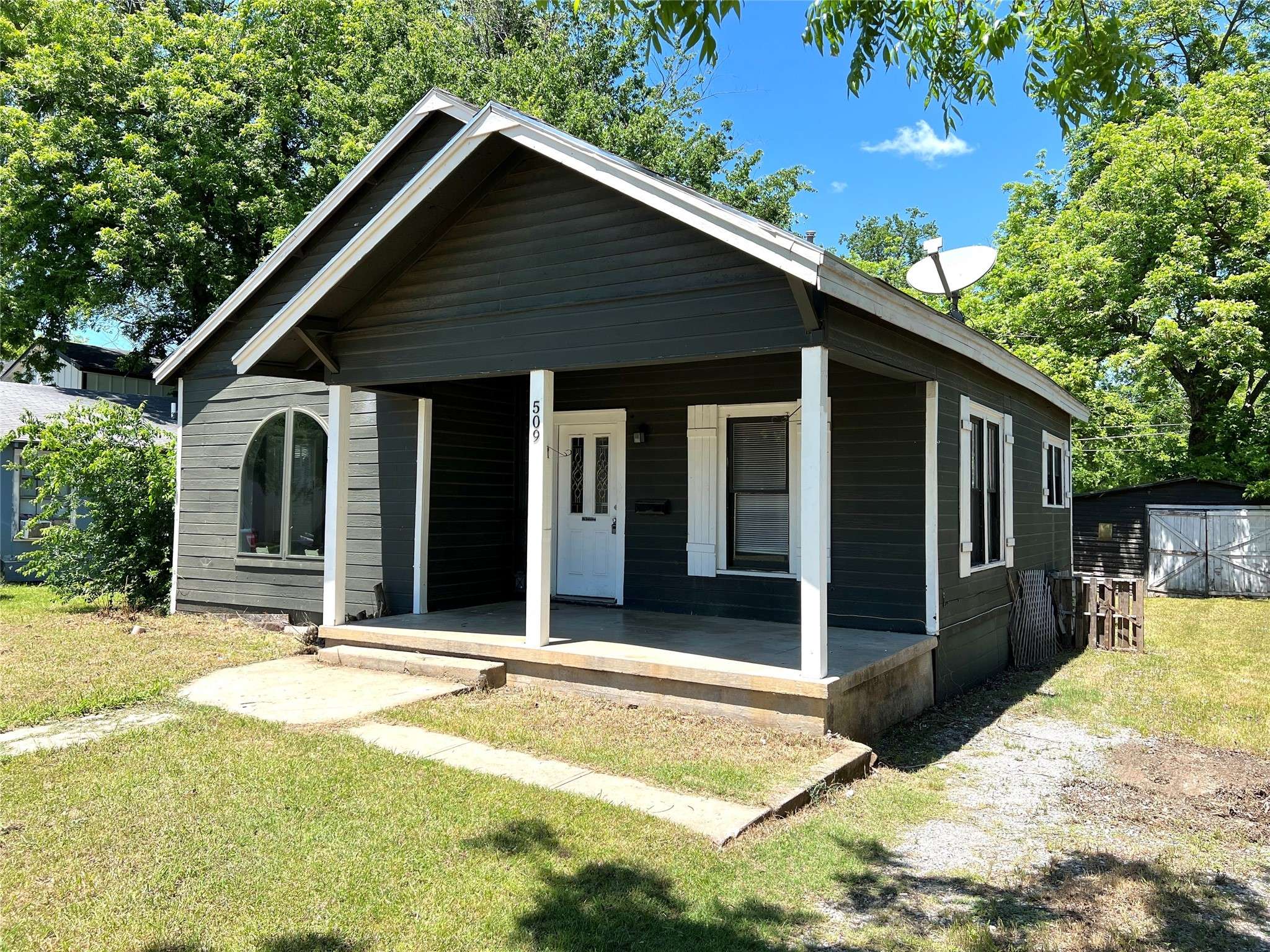 Denison, TX 75020,509 W Sears ST