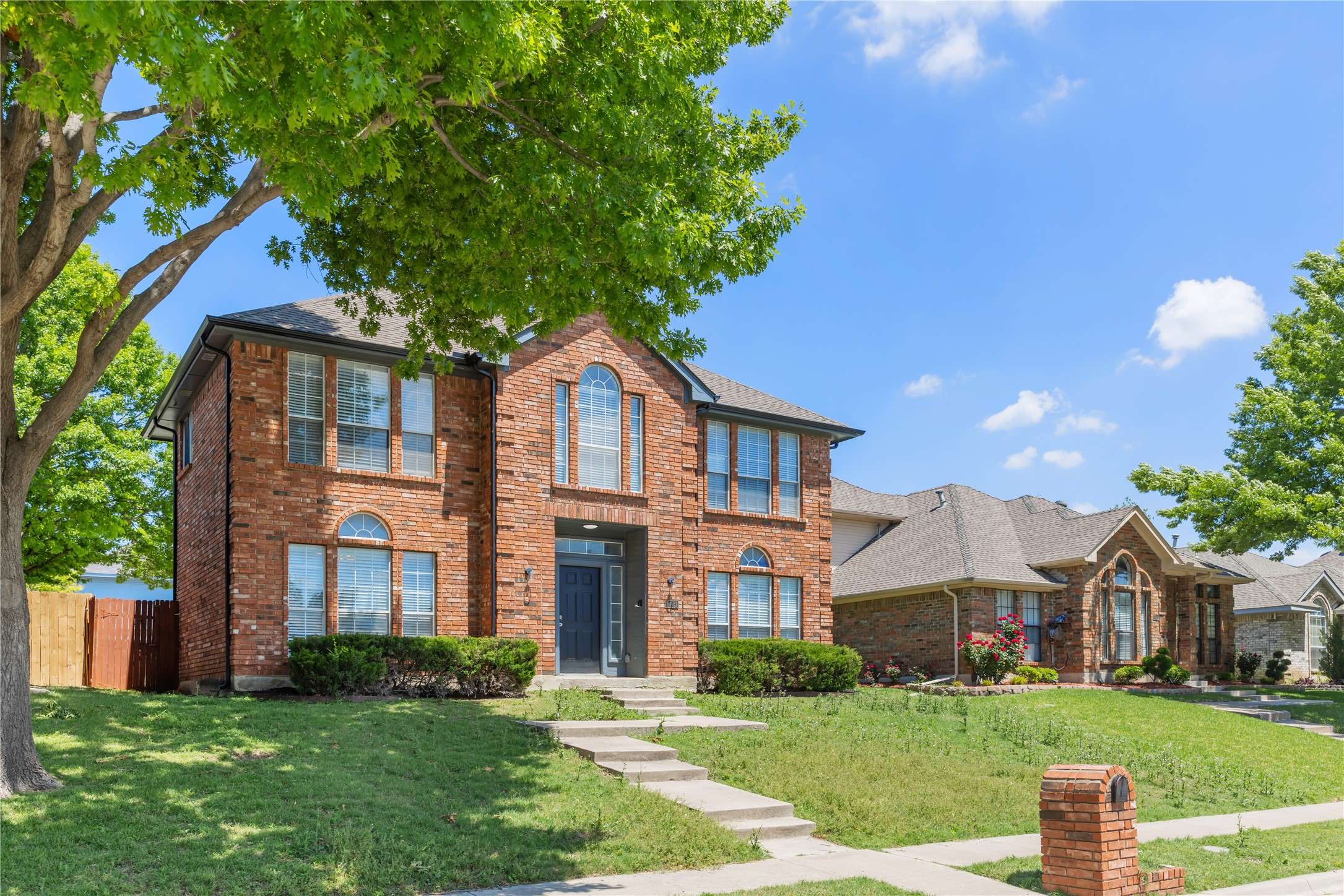 Carrollton, TX 75010,1121 Emily LN