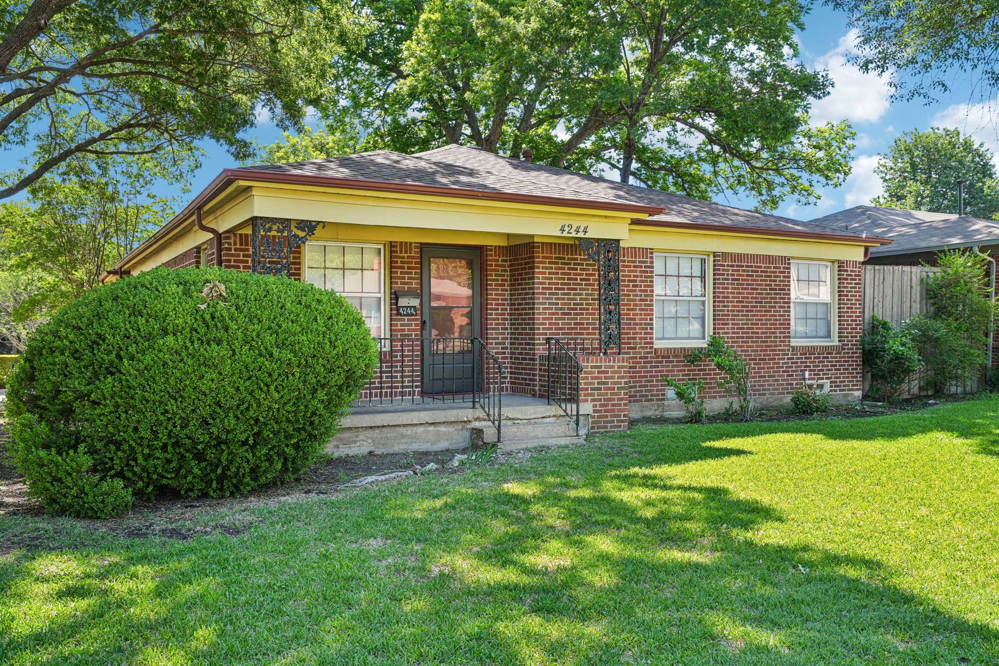 Dallas, TX 75206,4244 Skillman ST