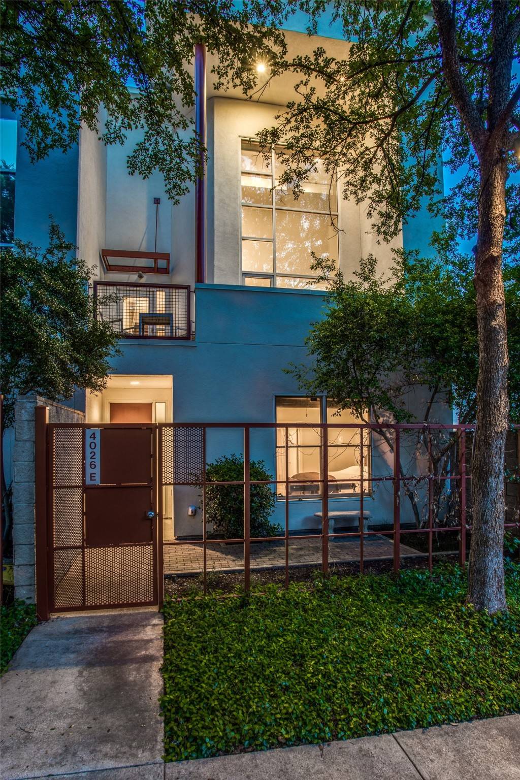 Dallas, TX 75204,4026 Travis ST #E
