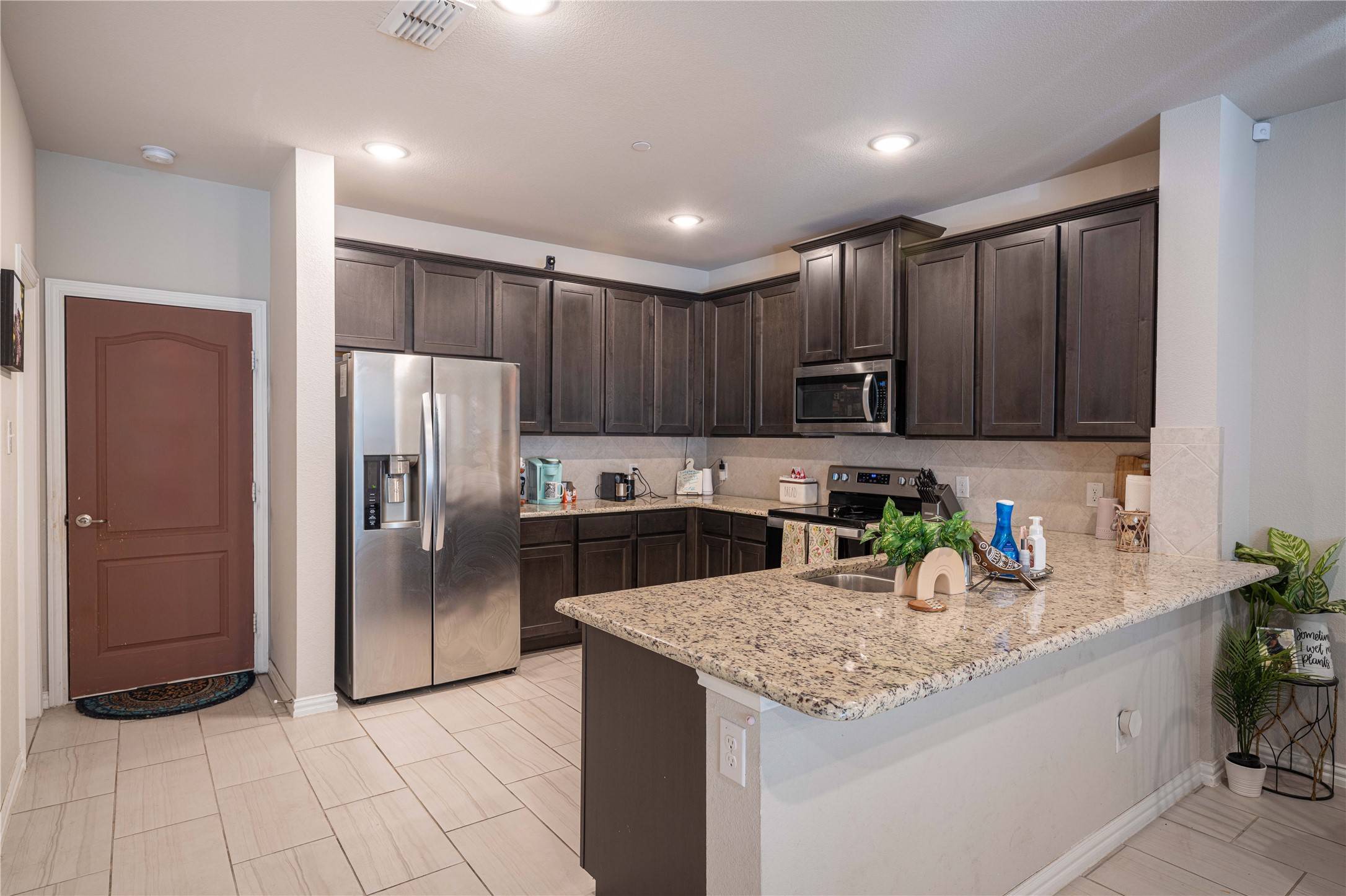 Denton, TX 76207,3517 Cricket DR