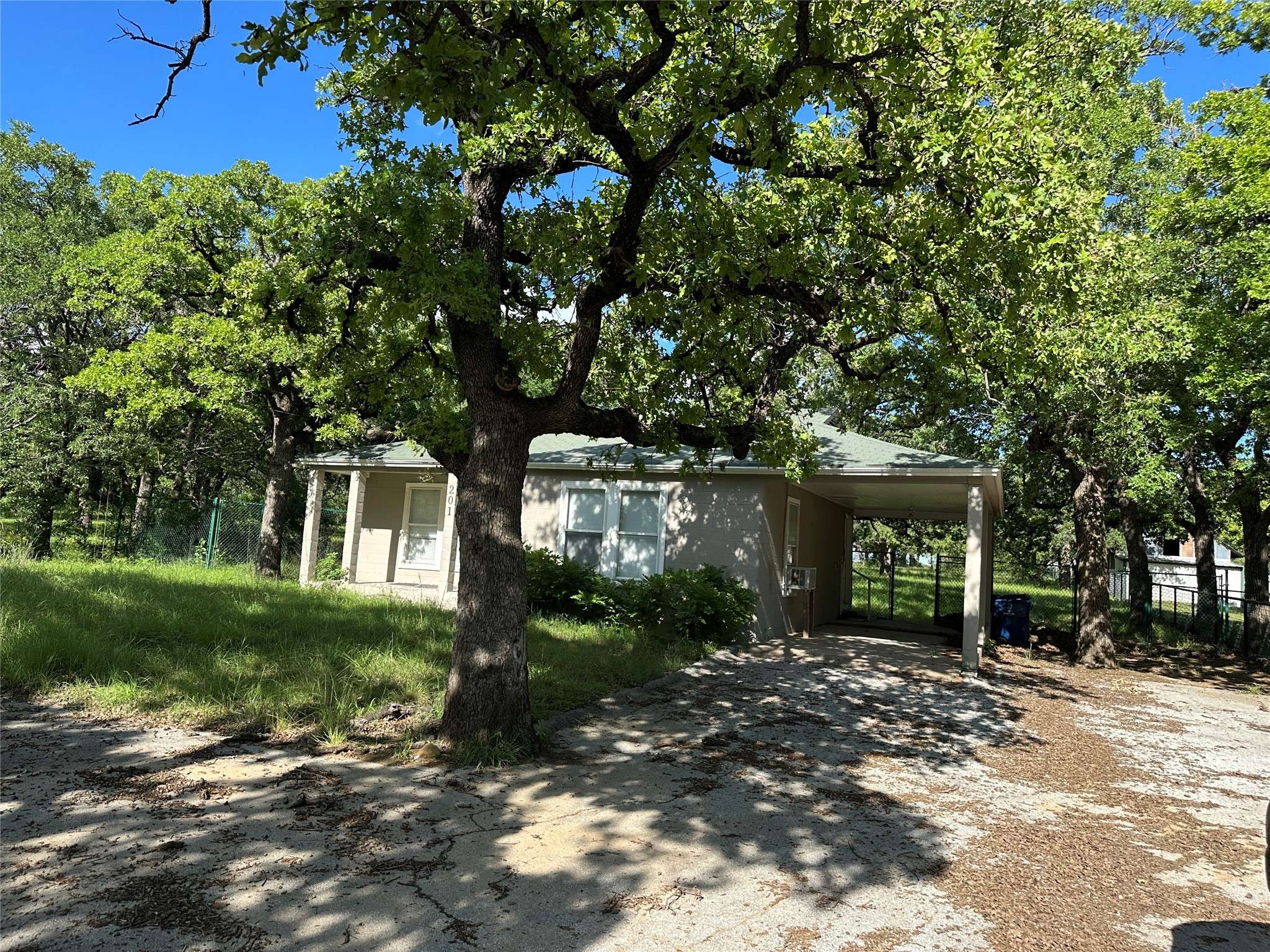 Chico, TX 76431,201 N Mount ST