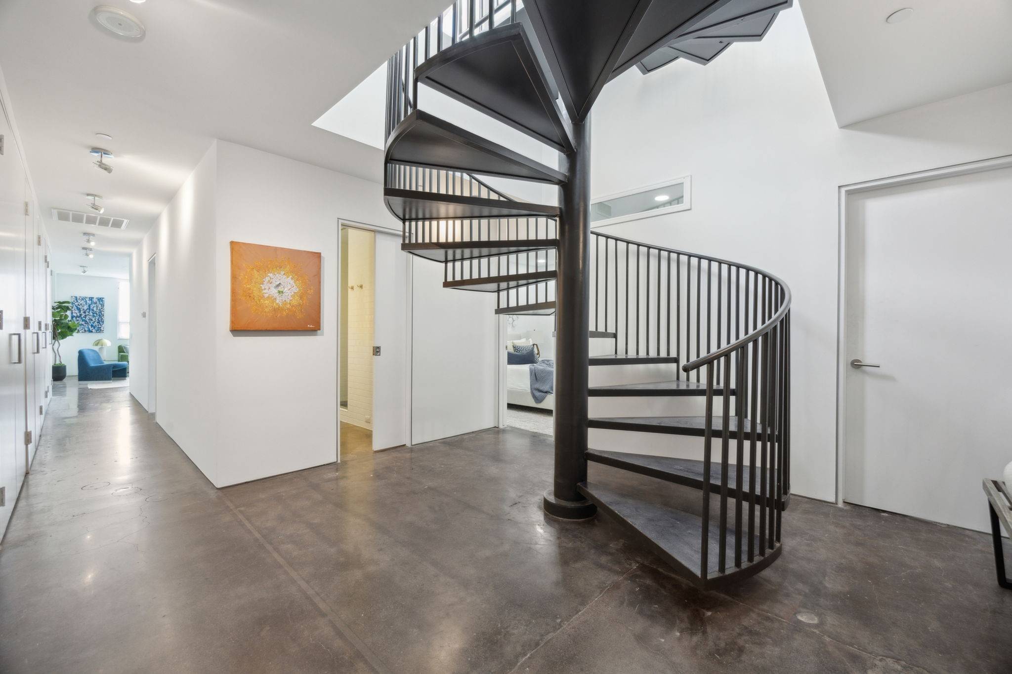 Dallas, TX 75201,511 N Akard ST #1501