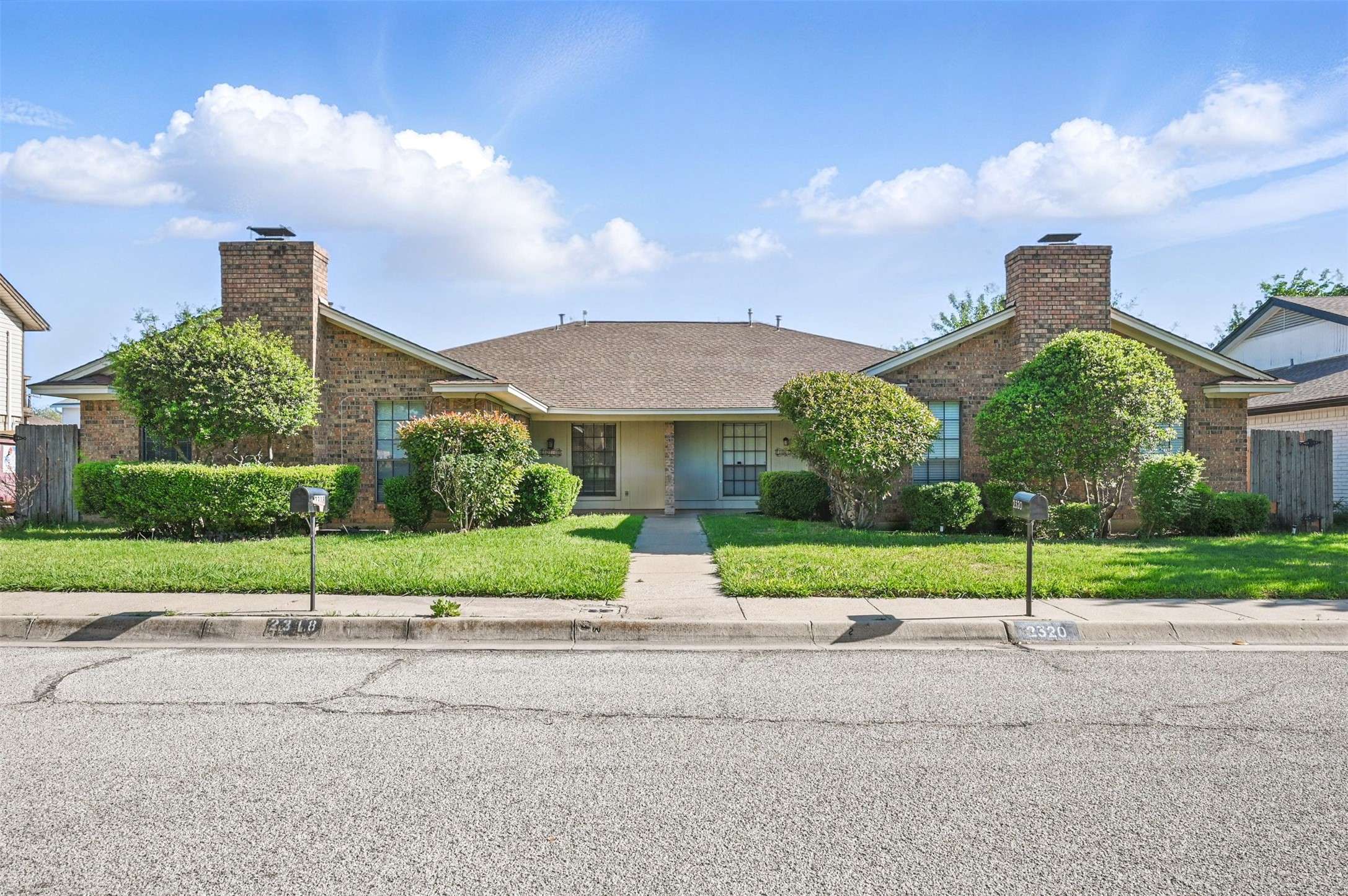 Arlington, TX 76013,2318 Garden Park CT