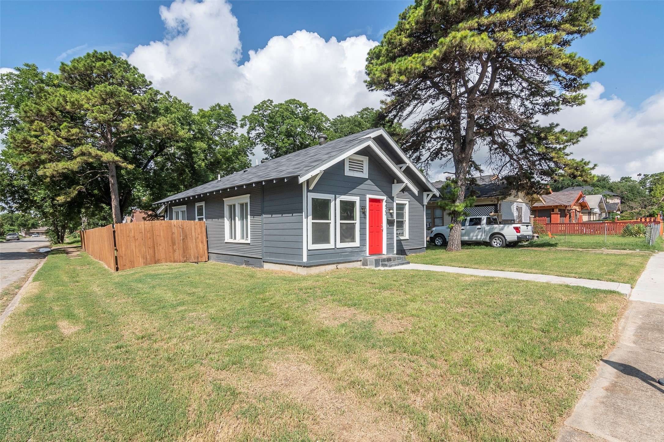 Dallas, TX 75215,4423 Colonial AVE