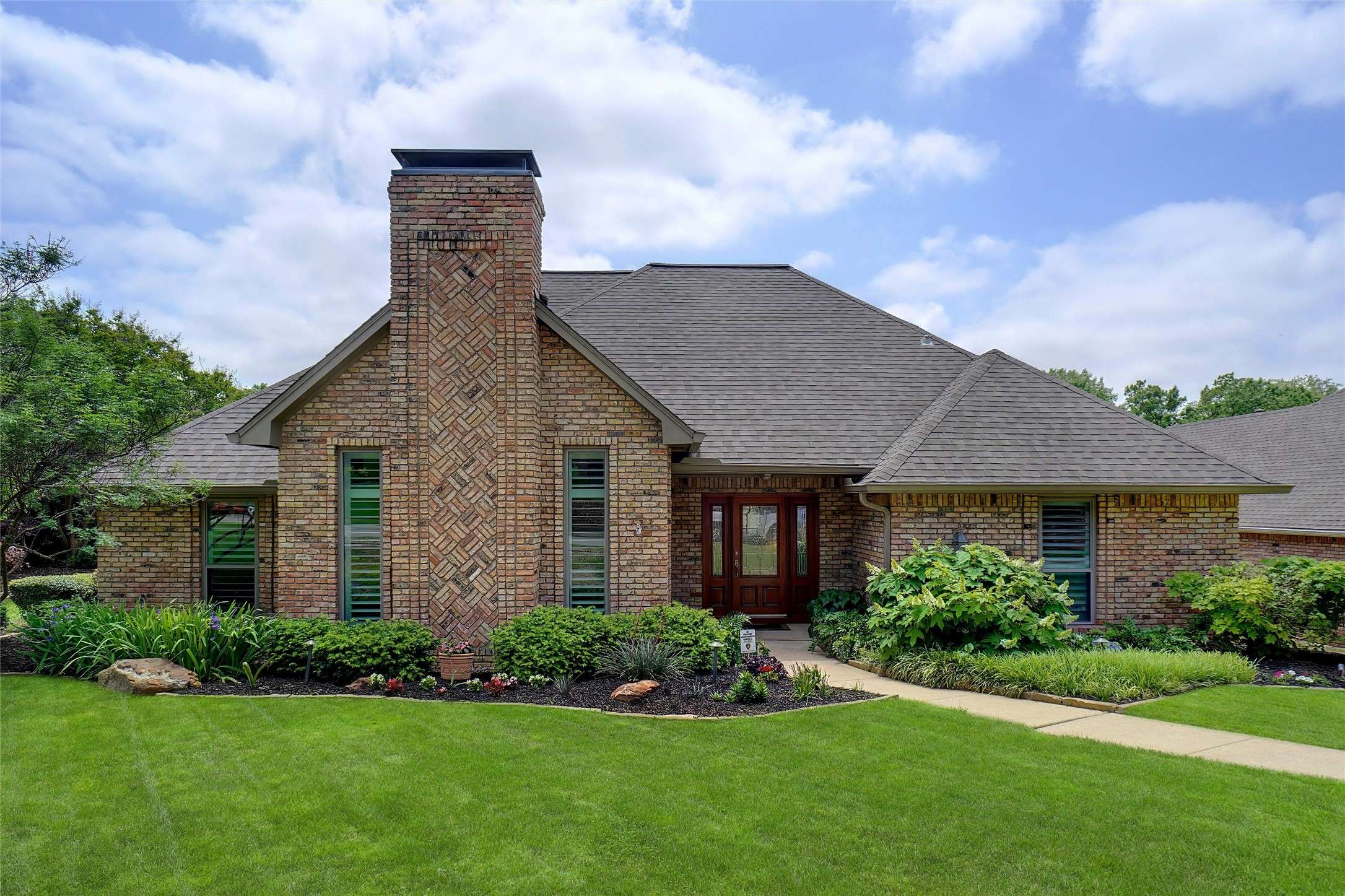 Coppell, TX 75019,731 Falcon LN