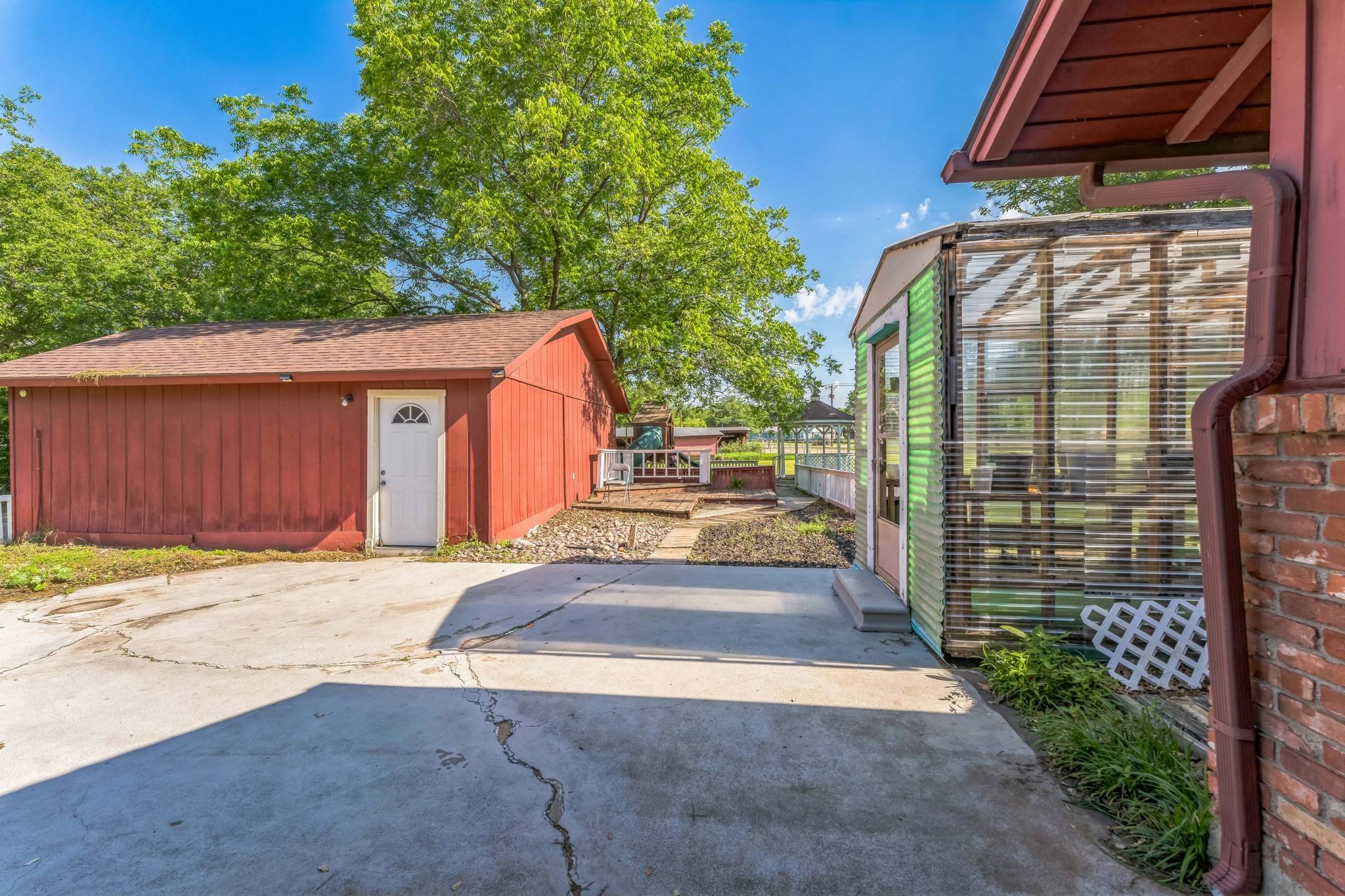 Richland Hills, TX 76118,7179 Richland RD