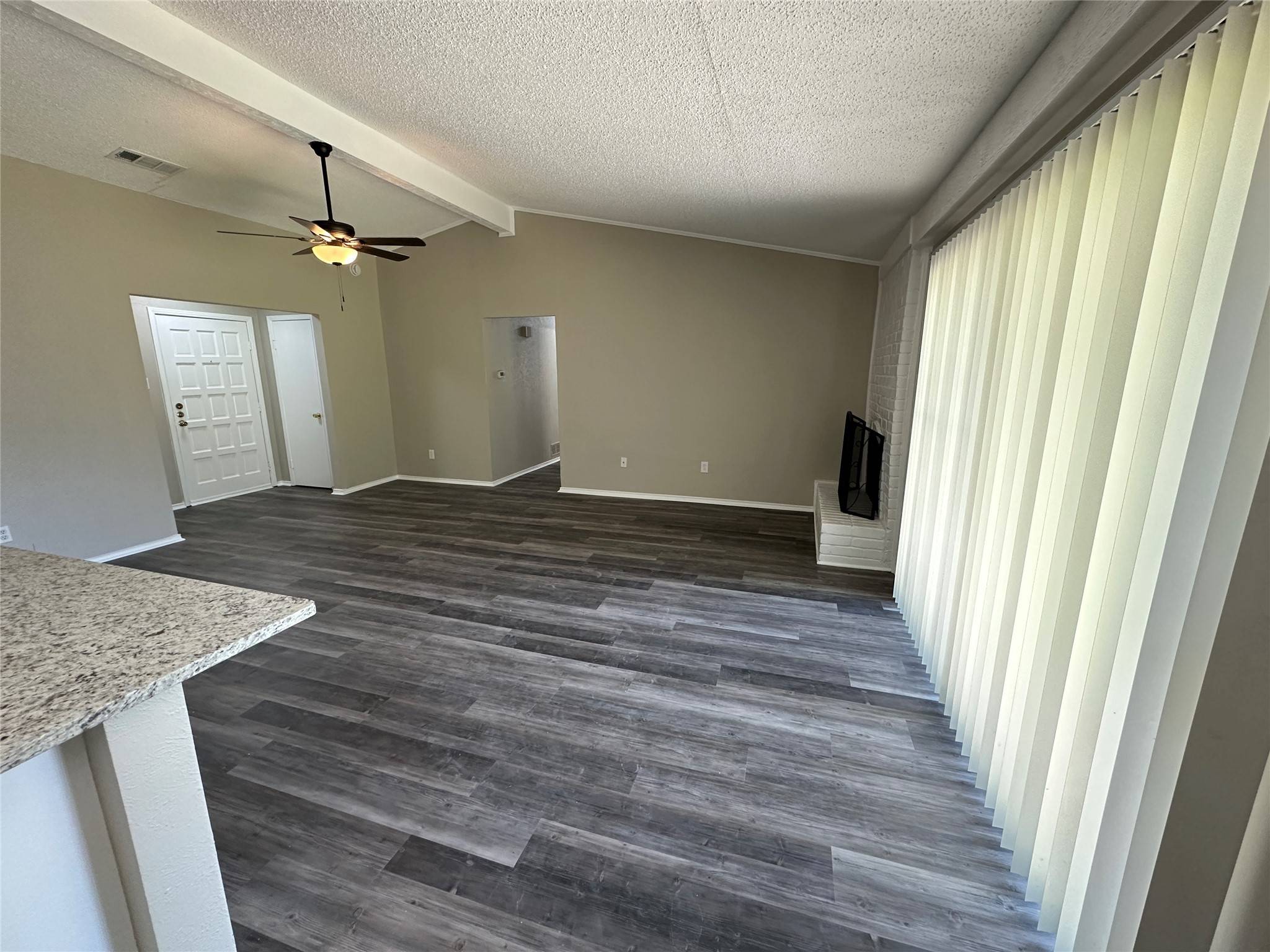 Garland, TX 75040,1022 Twilight DR
