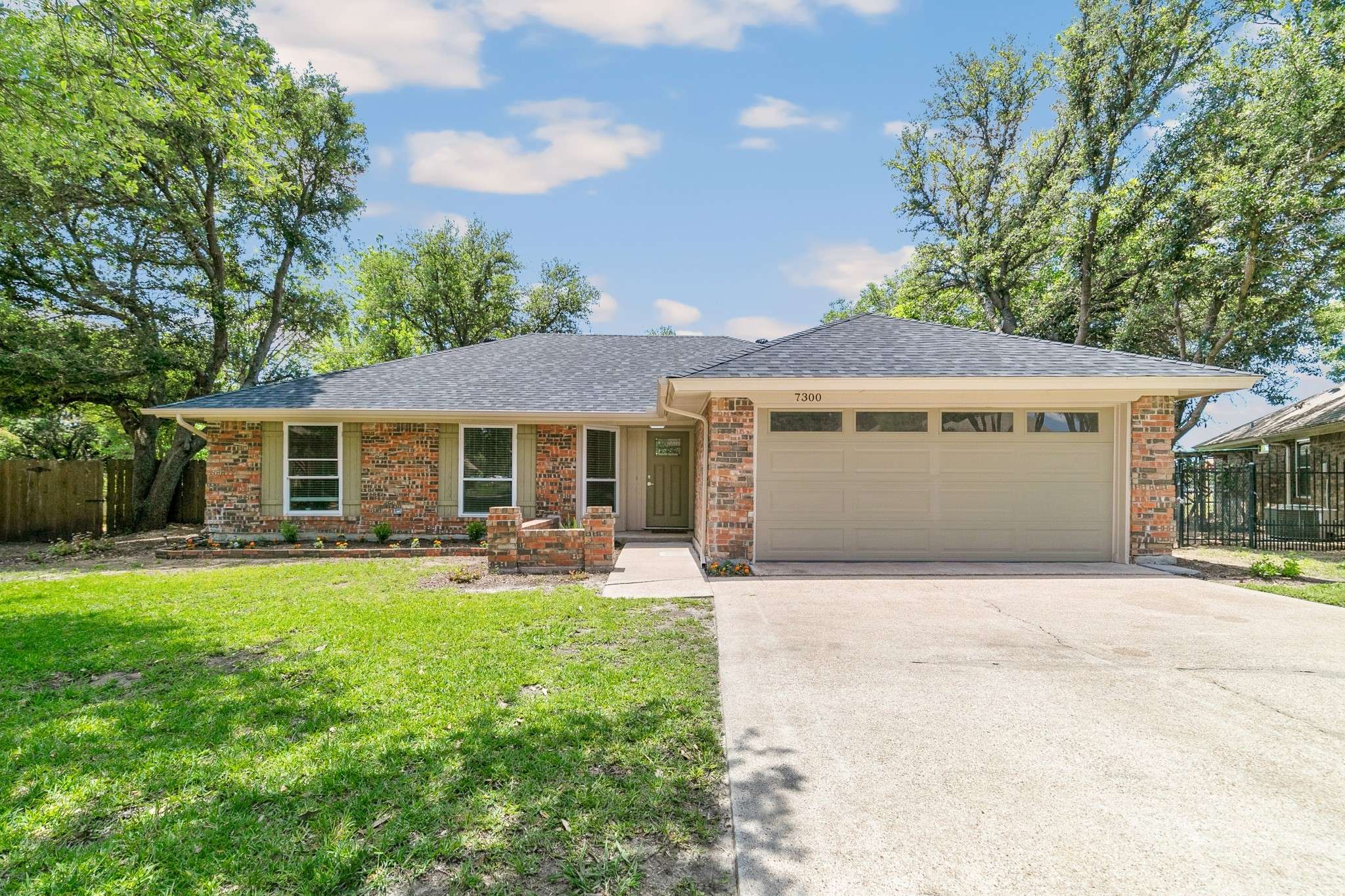 North Richland Hills, TX 76182,7300 Frances CT