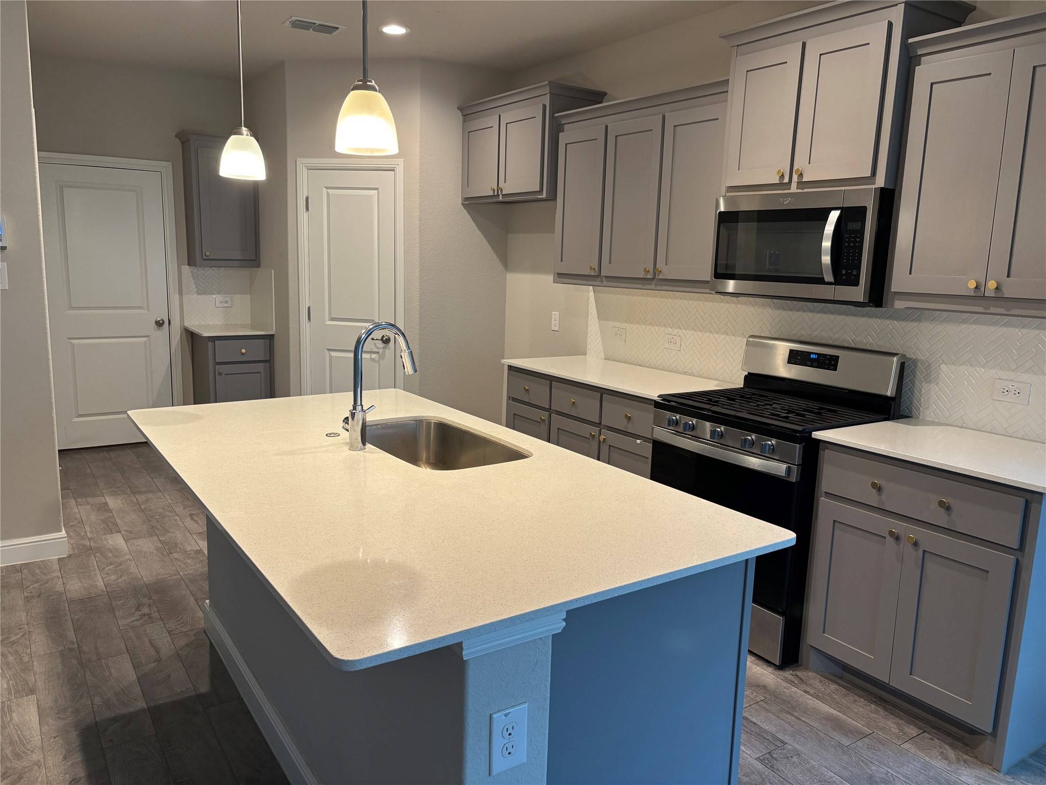 Fort Worth, TX 76052,421 Roundstone RD